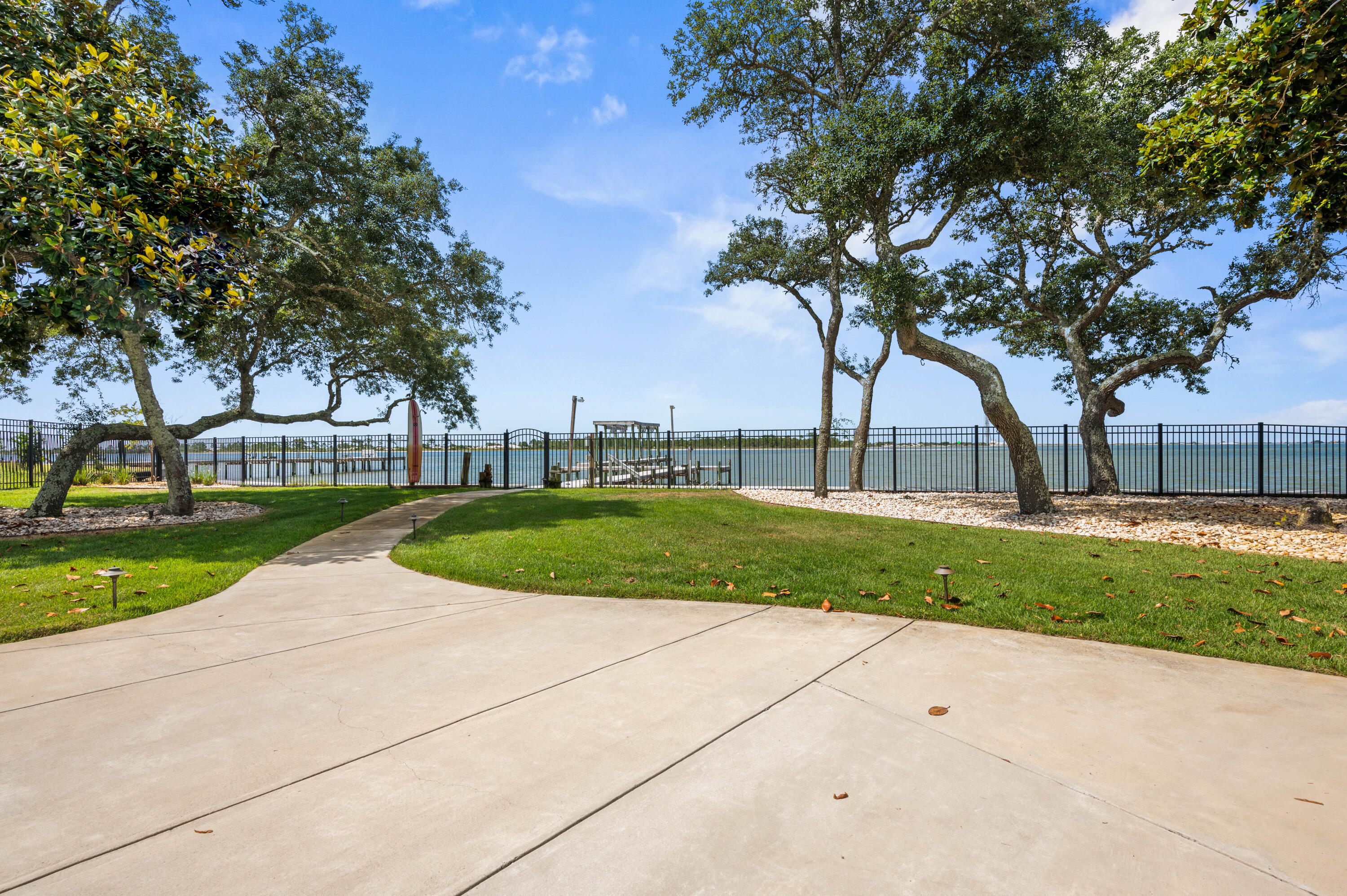 PARISH POINT - Residential