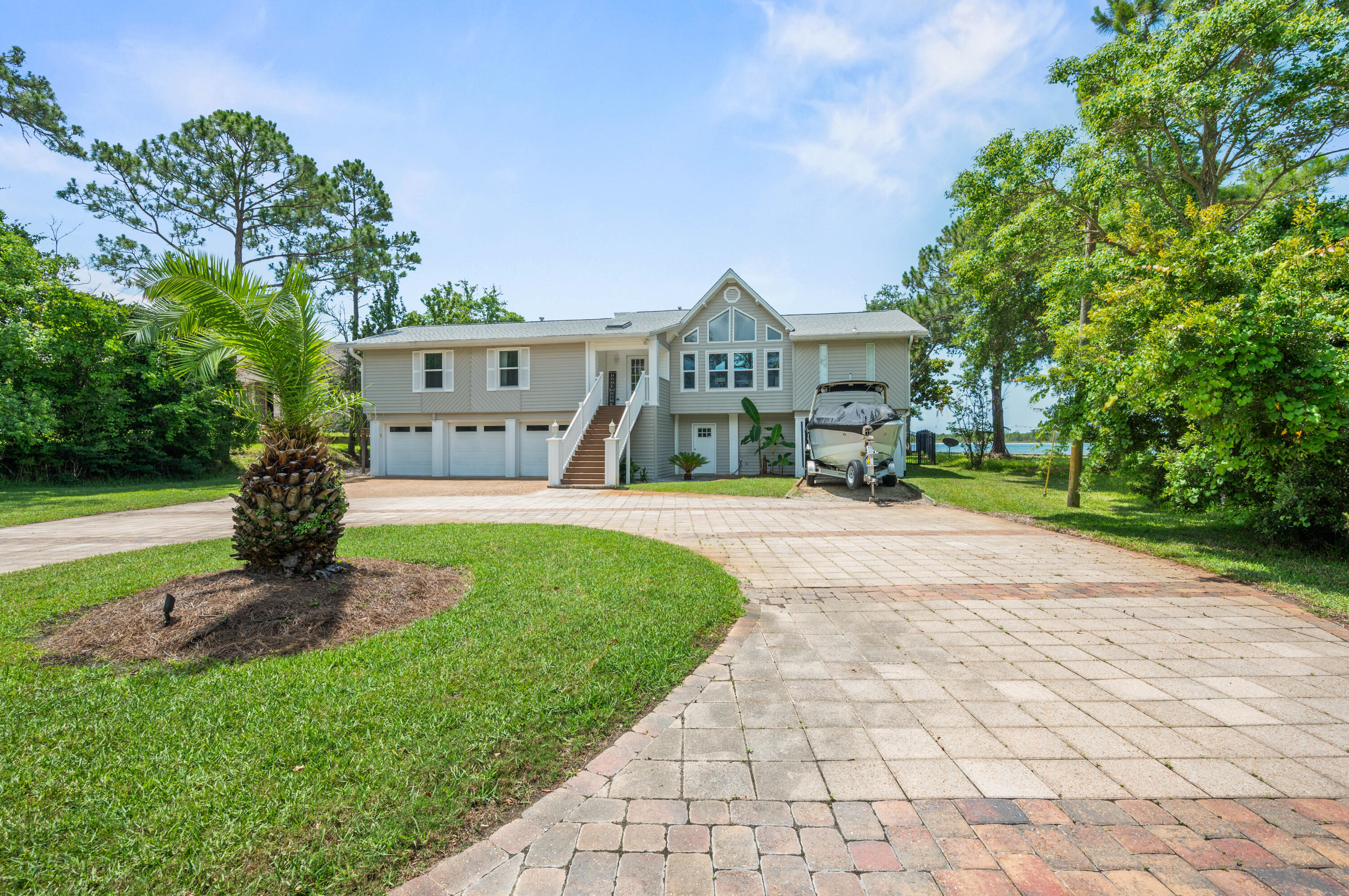 PARISH POINT - Residential