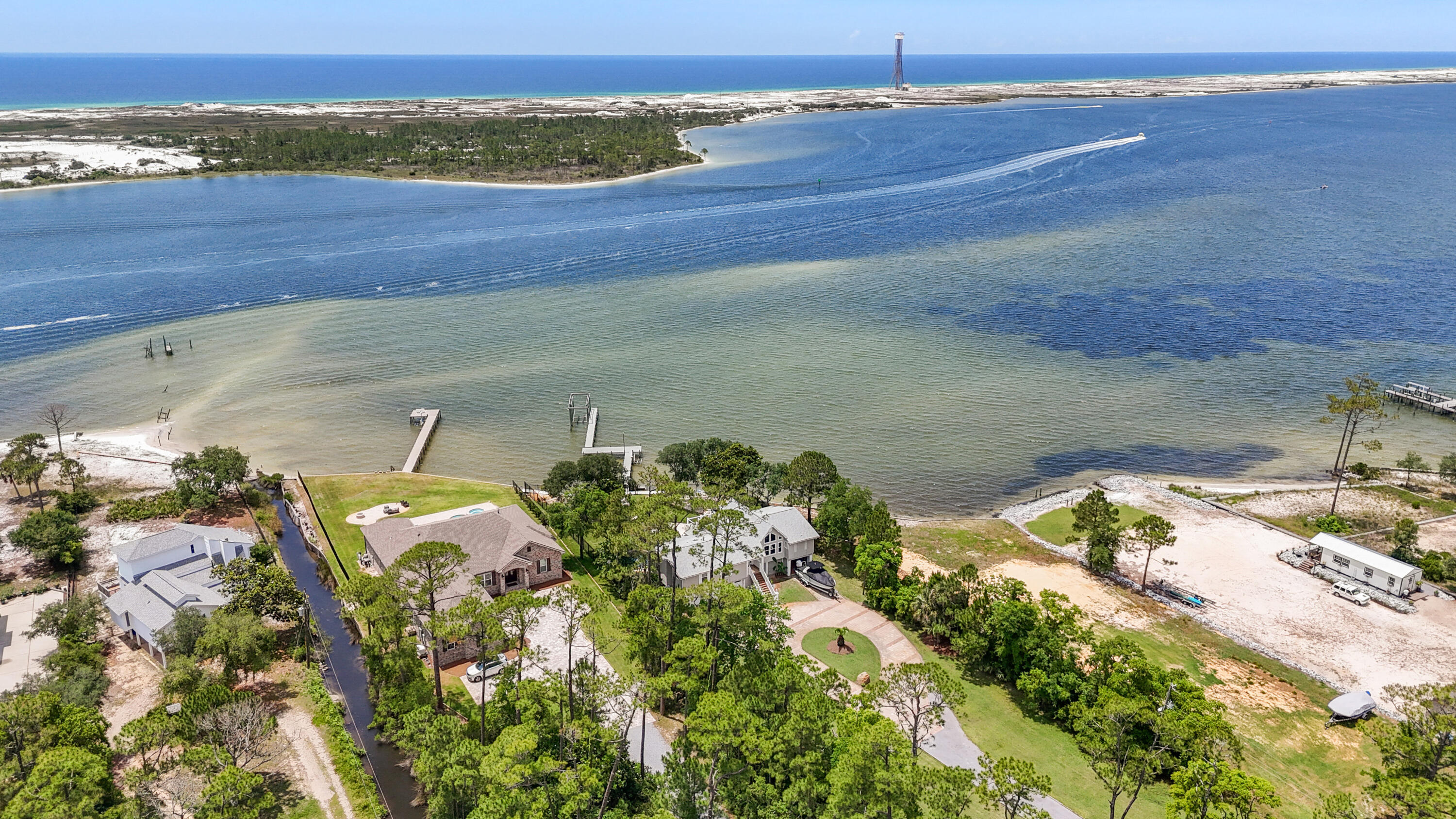 PARISH POINT - Residential