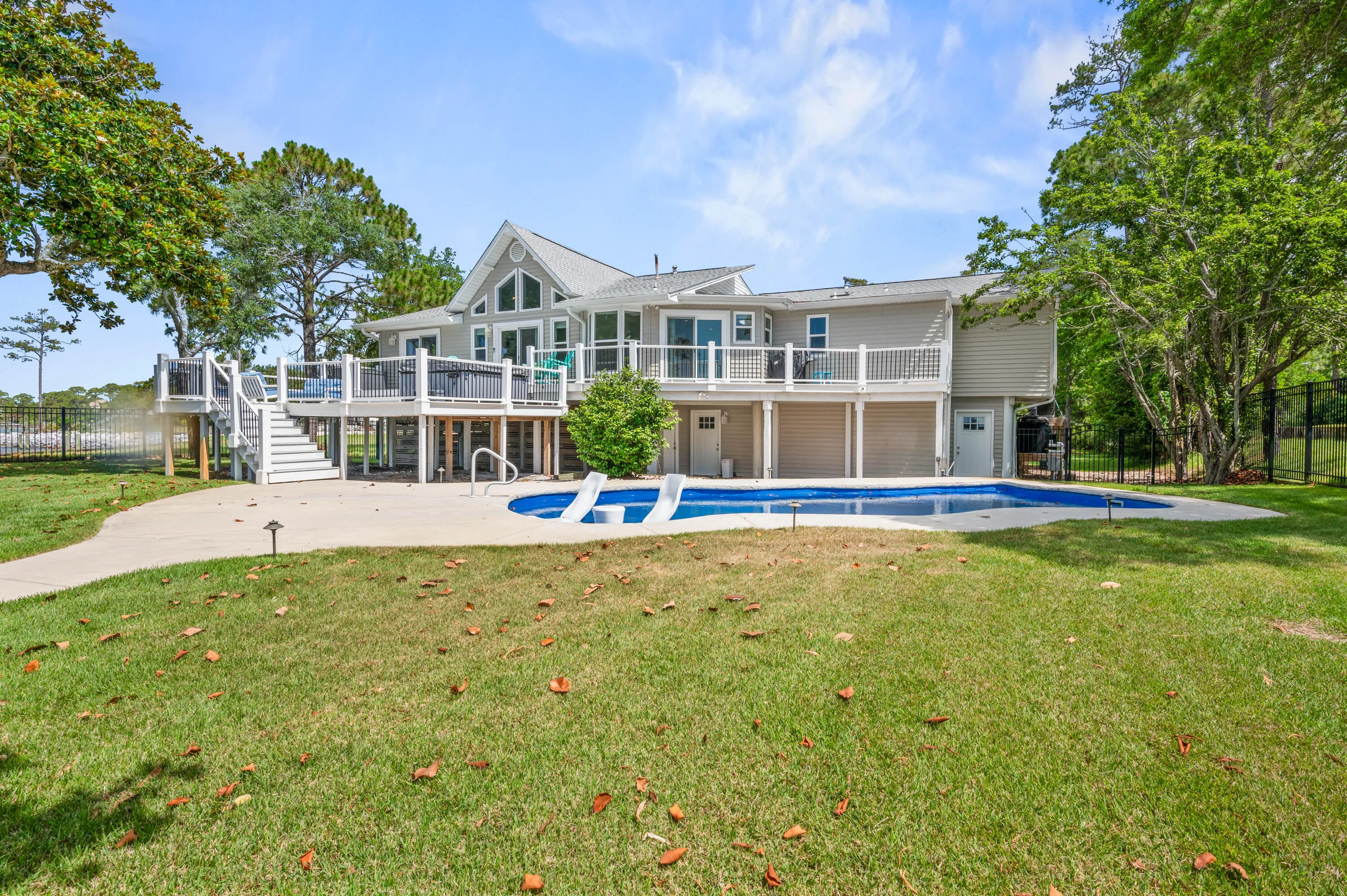 Mary Esther, Florida 32569, United States, 4 Bedrooms Bedrooms, ,4 BathroomsBathrooms,Residential,Active,138467