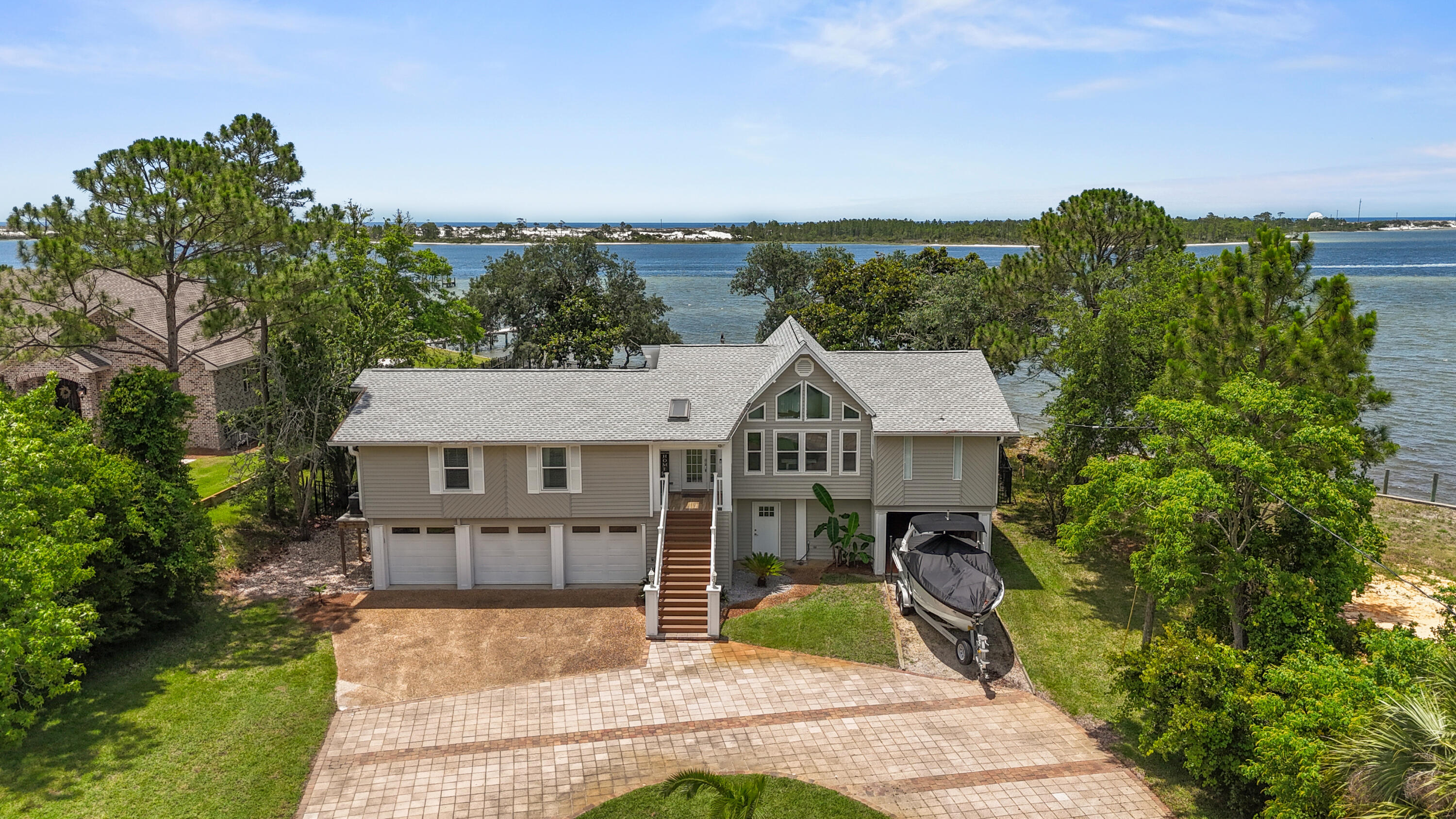 PARISH POINT - Residential