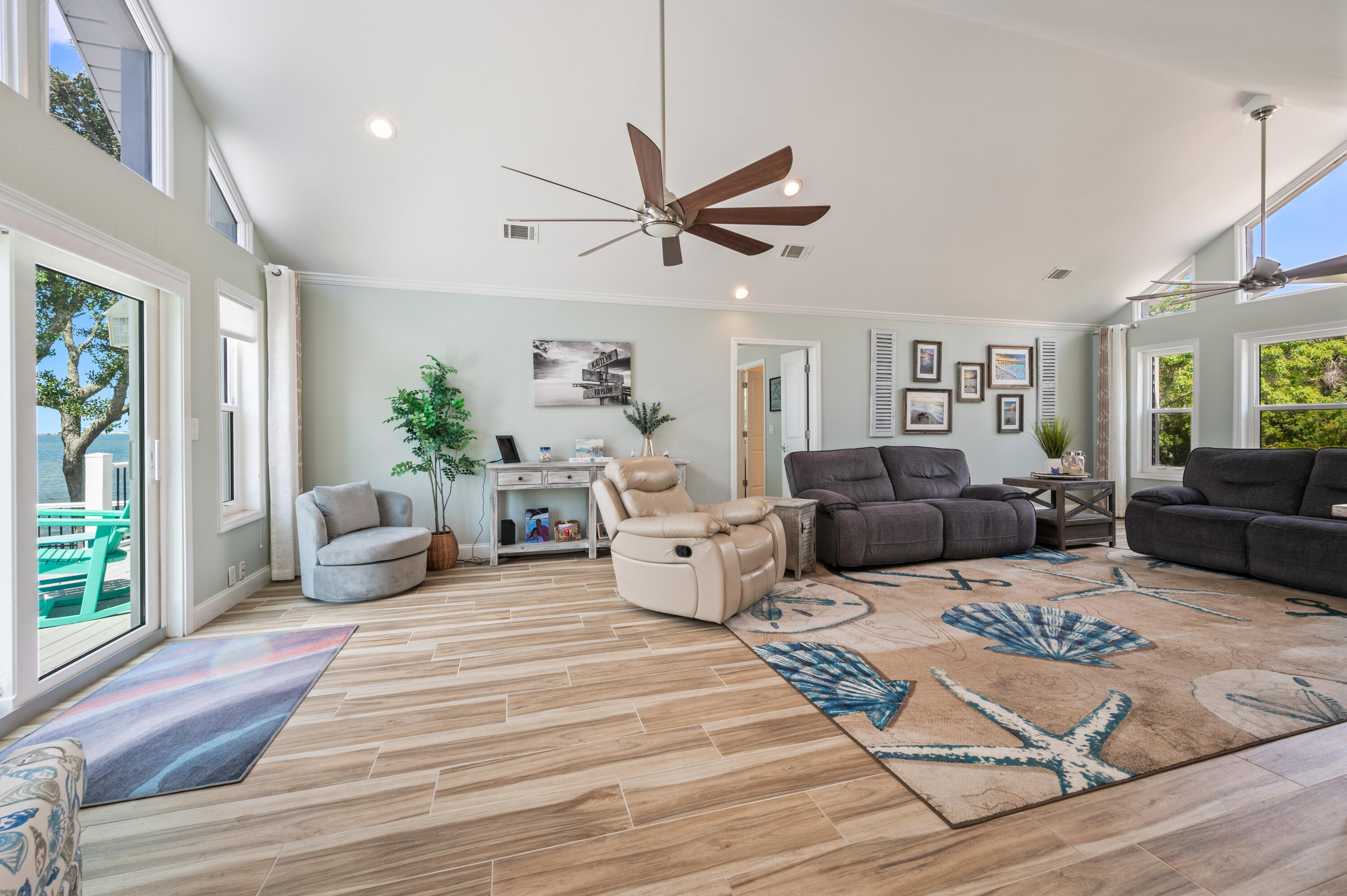 PARISH POINT - Residential