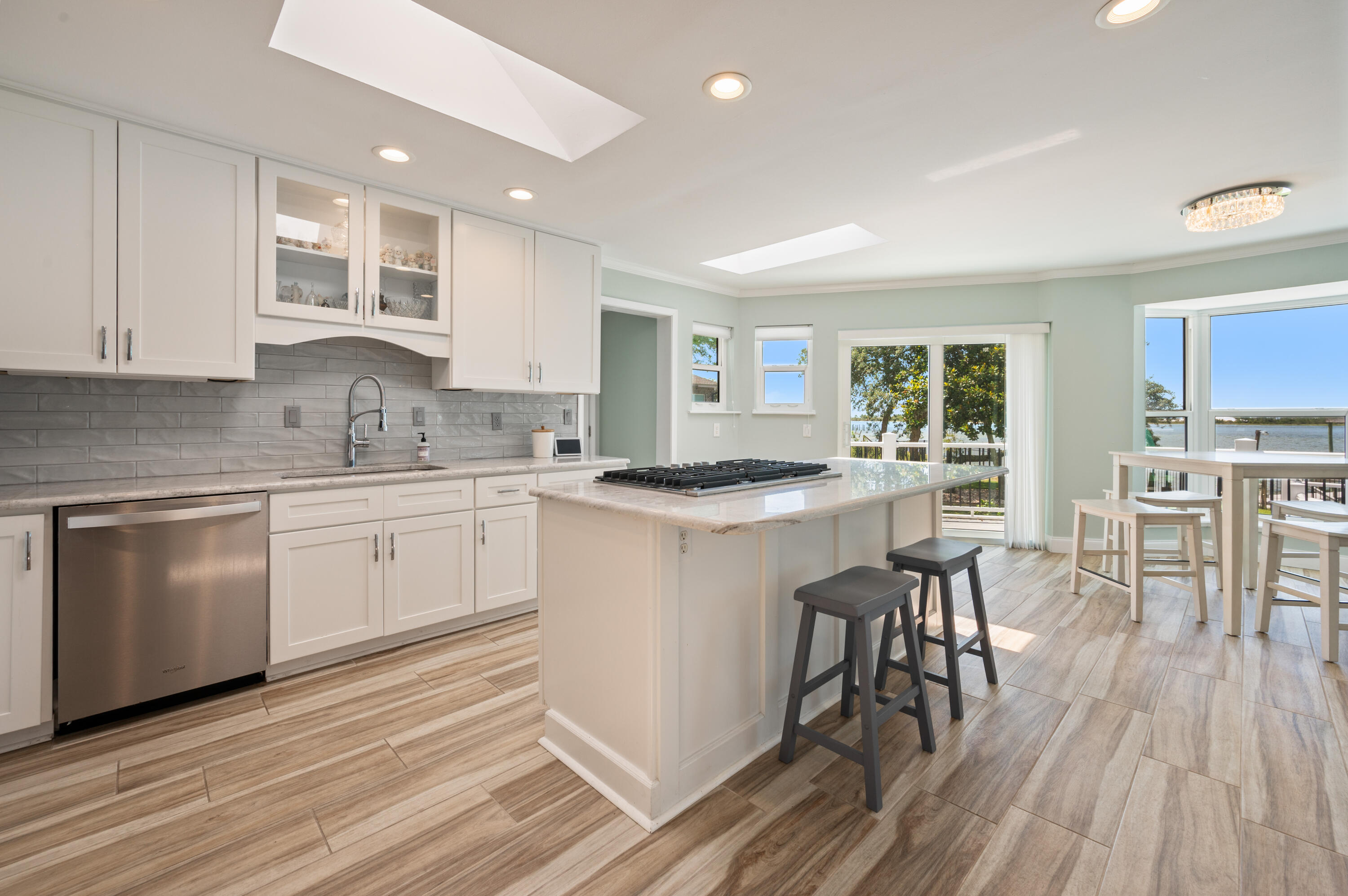 PARISH POINT - Residential