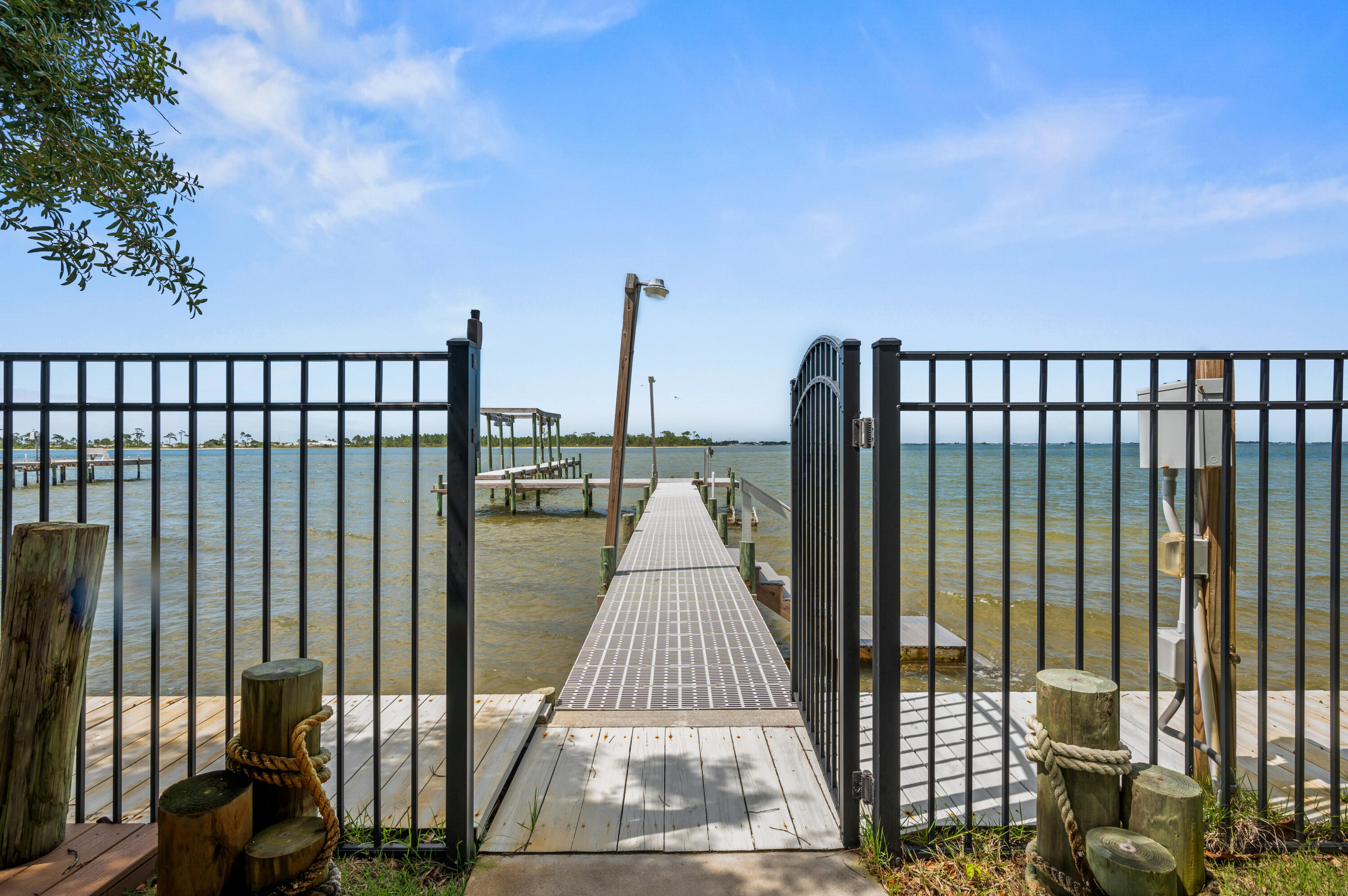 PARISH POINT - Residential