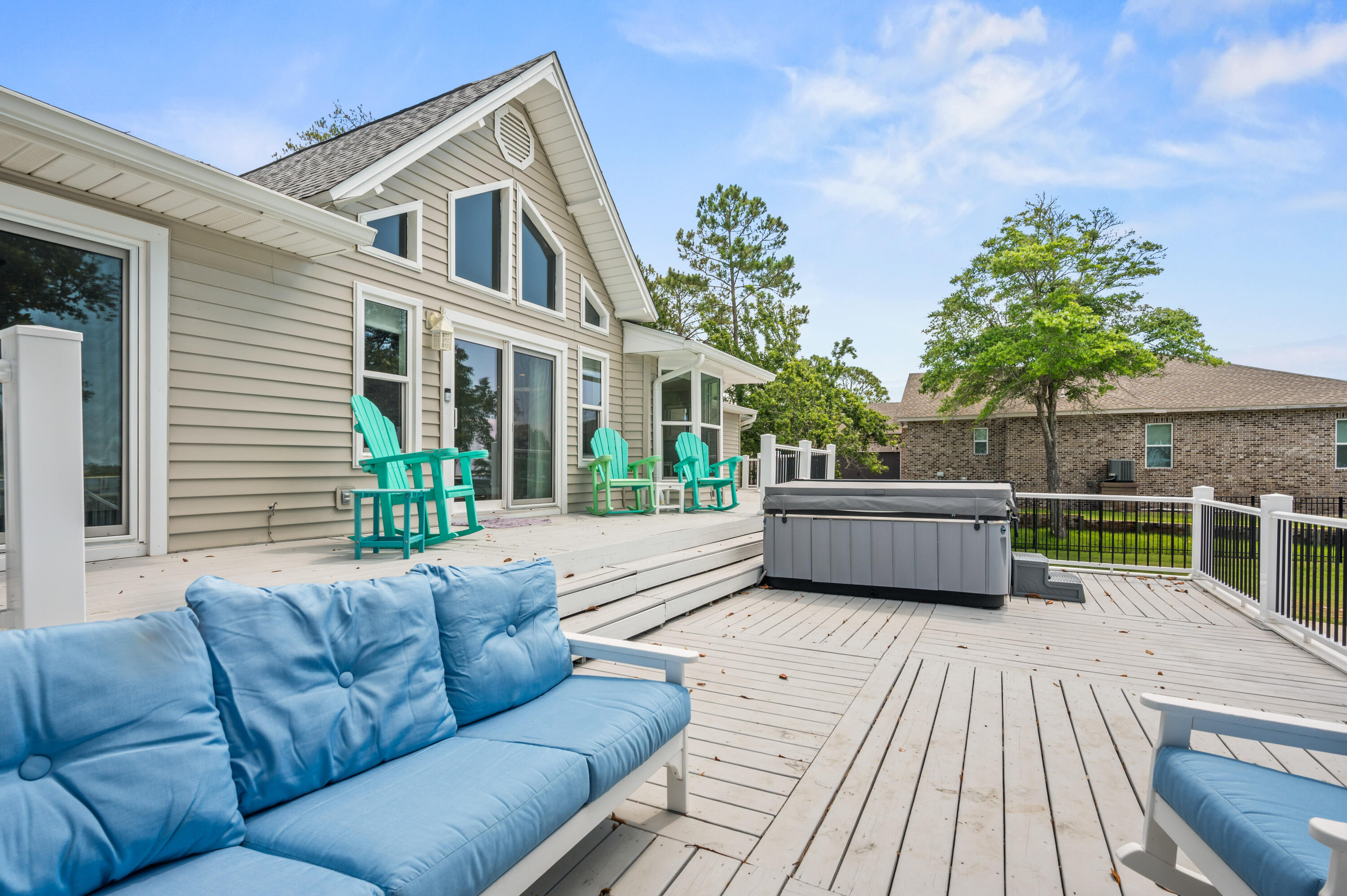 PARISH POINT - Residential