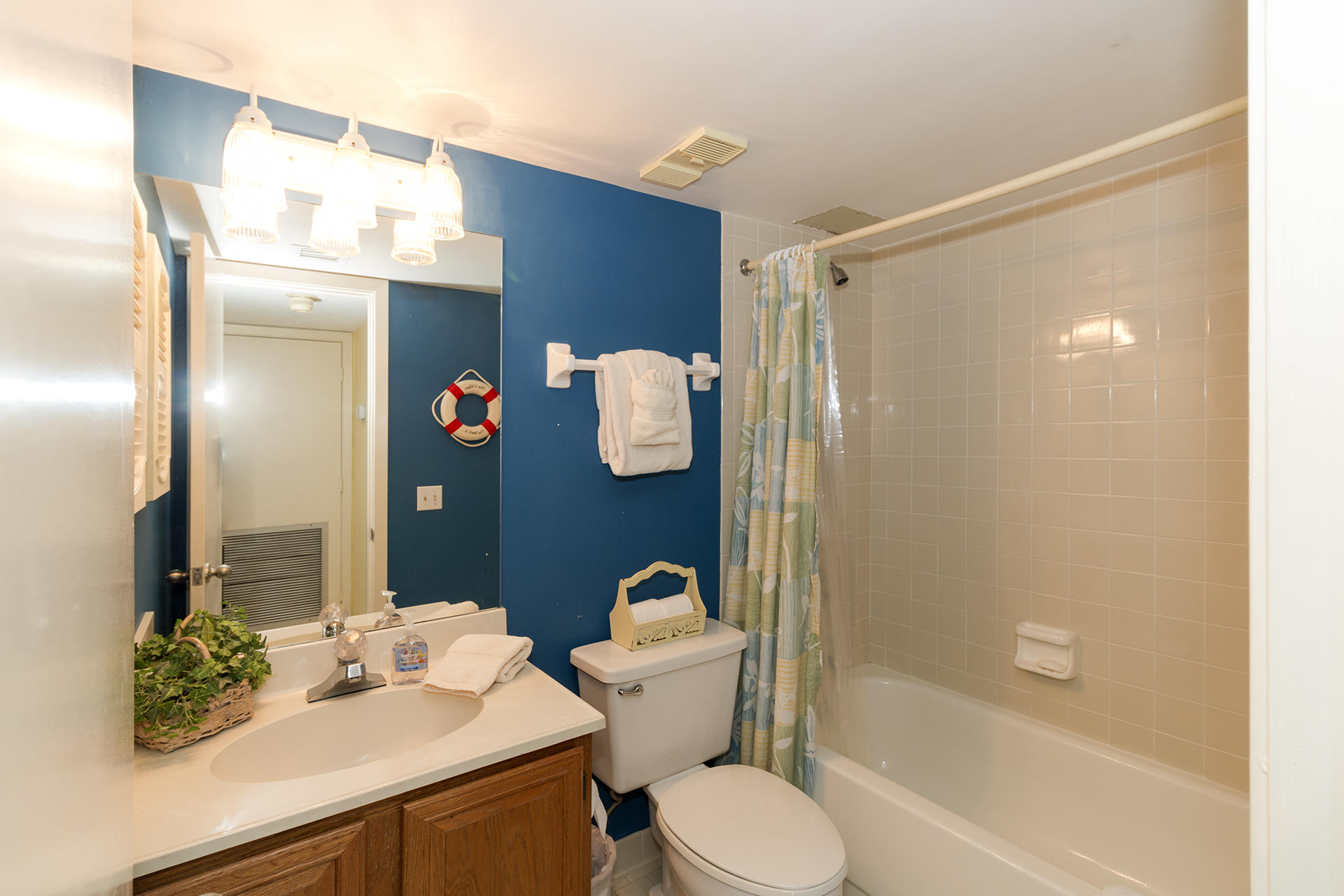 MAINSAIL CONDO PH 3 - Residential