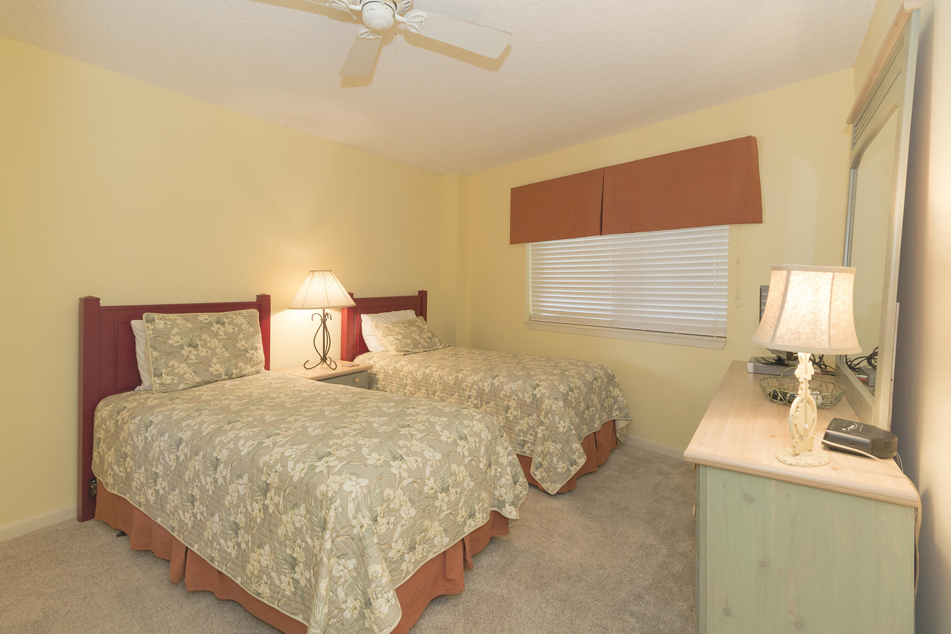 MAINSAIL CONDO PH 3 - Residential