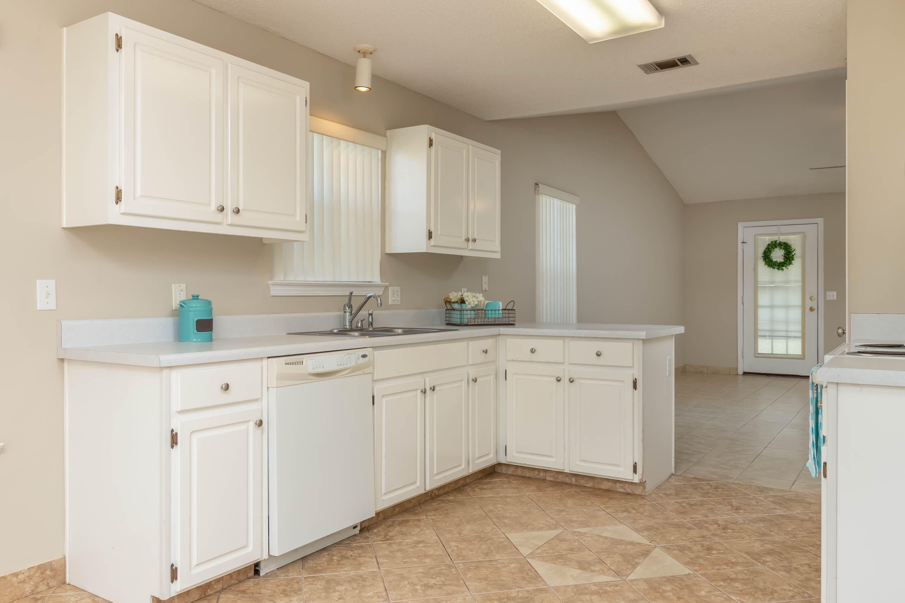 CHEROKEE BEND S/D PH 2 - Residential