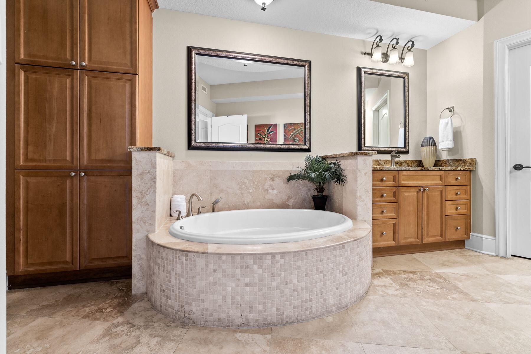 BELLA RIVA - Residential