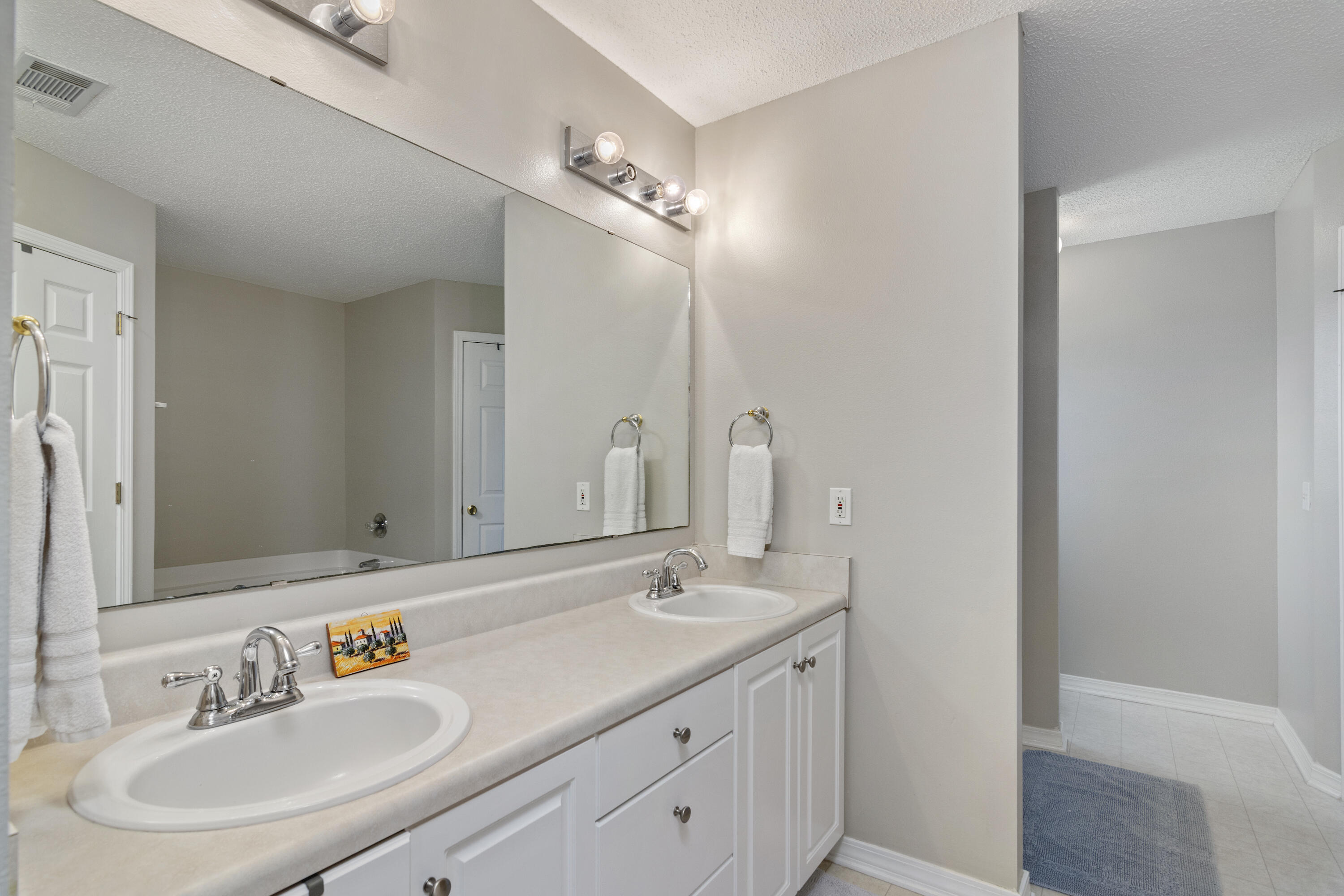 SHADOW OAK S/D - Residential