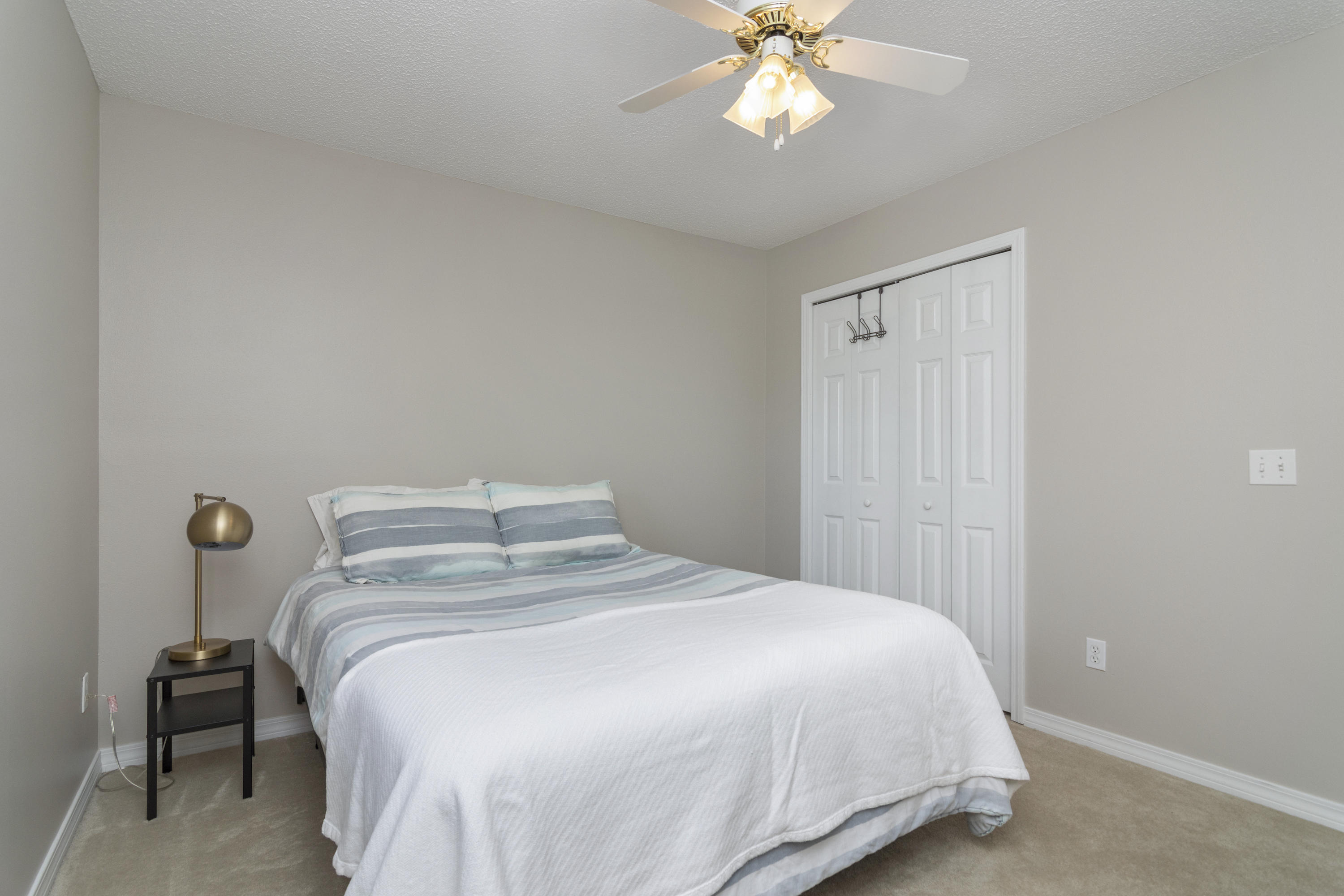 SHADOW OAK S/D - Residential