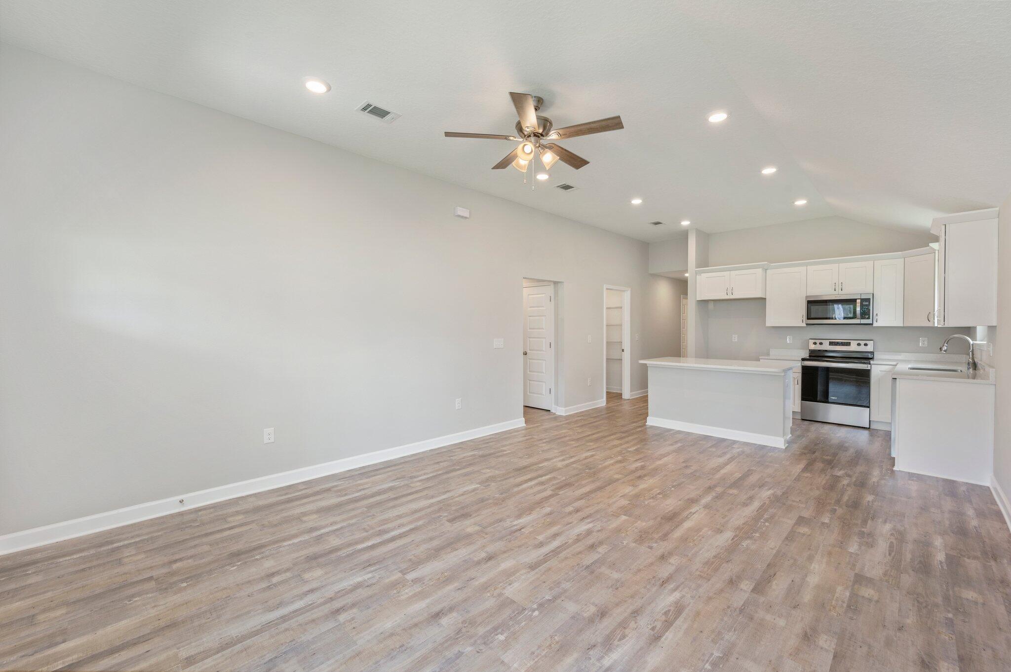 GARDEN CITY - Residential