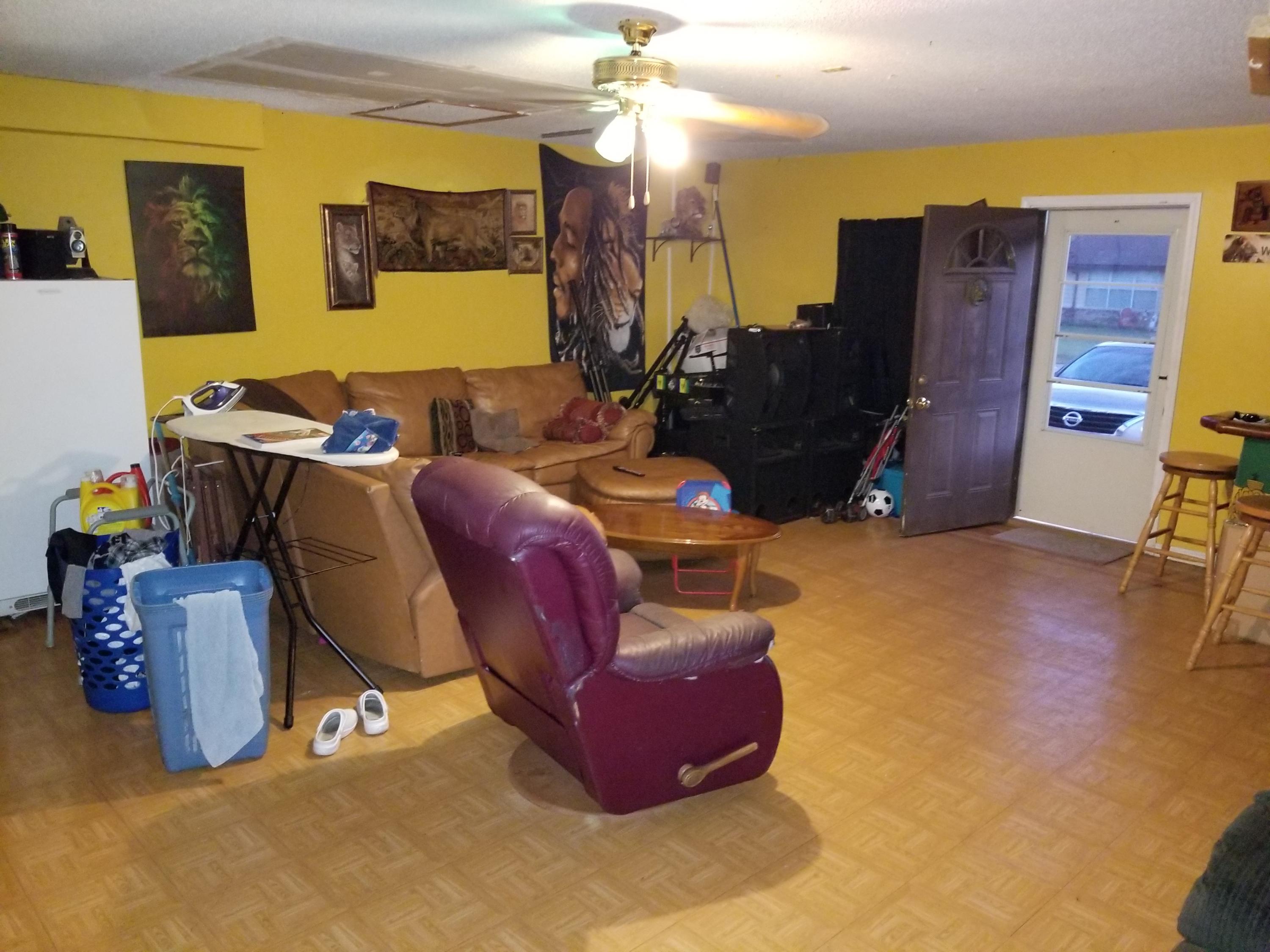 COUNTRYVIEW ESTATES 3RD ADDN - Residential