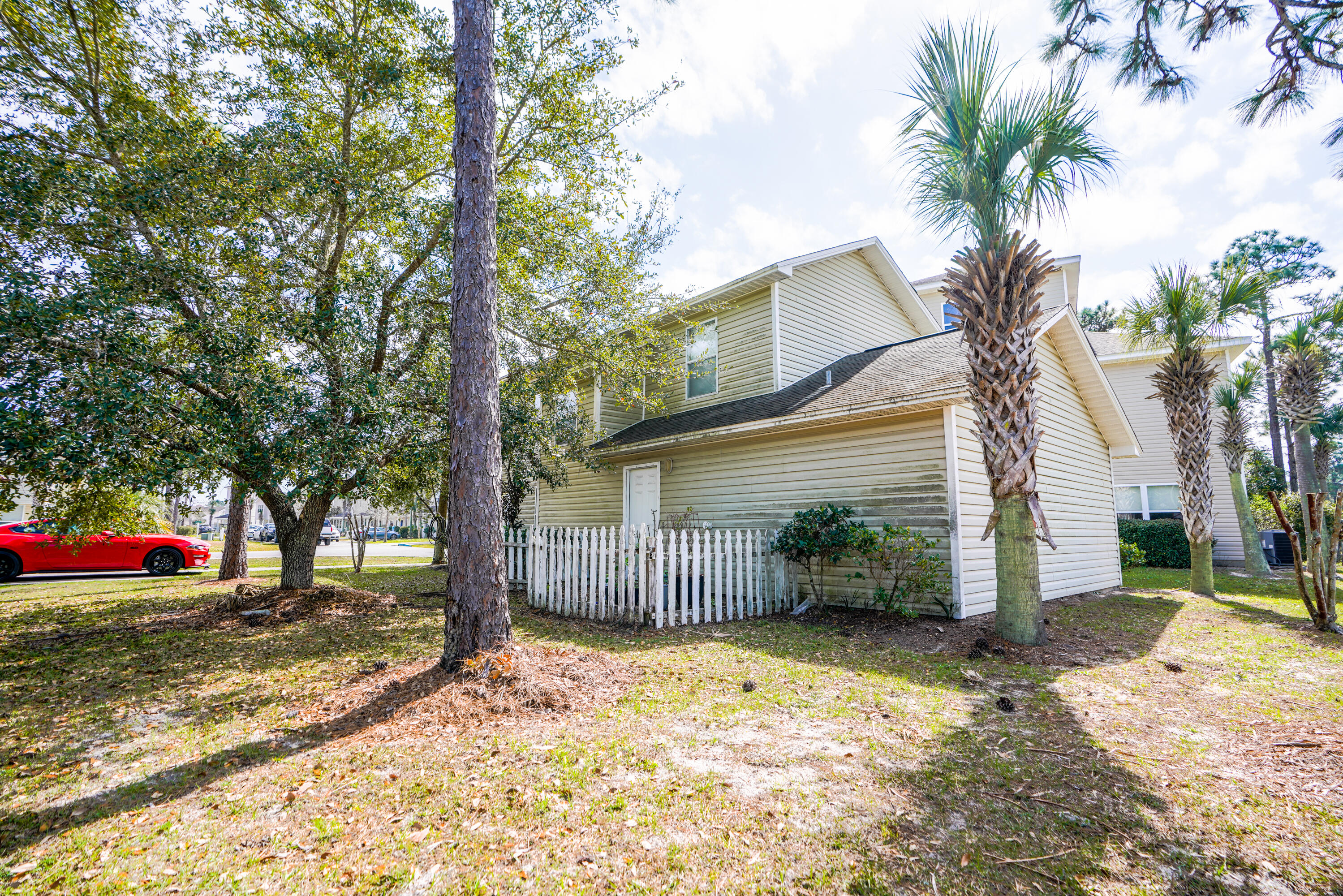 ENCHANTED ESTATES - Residential