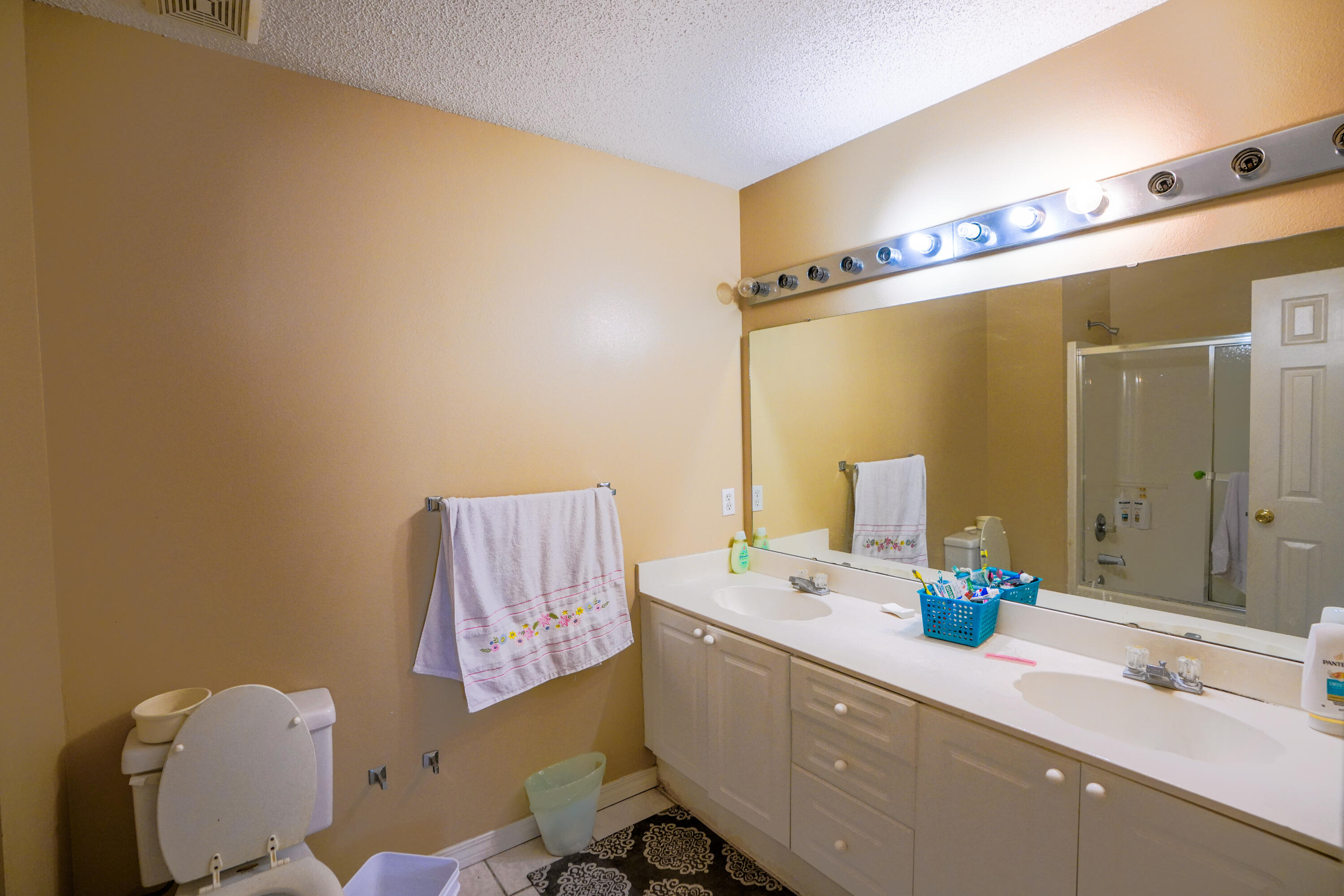 ENCHANTED ESTATES - Residential