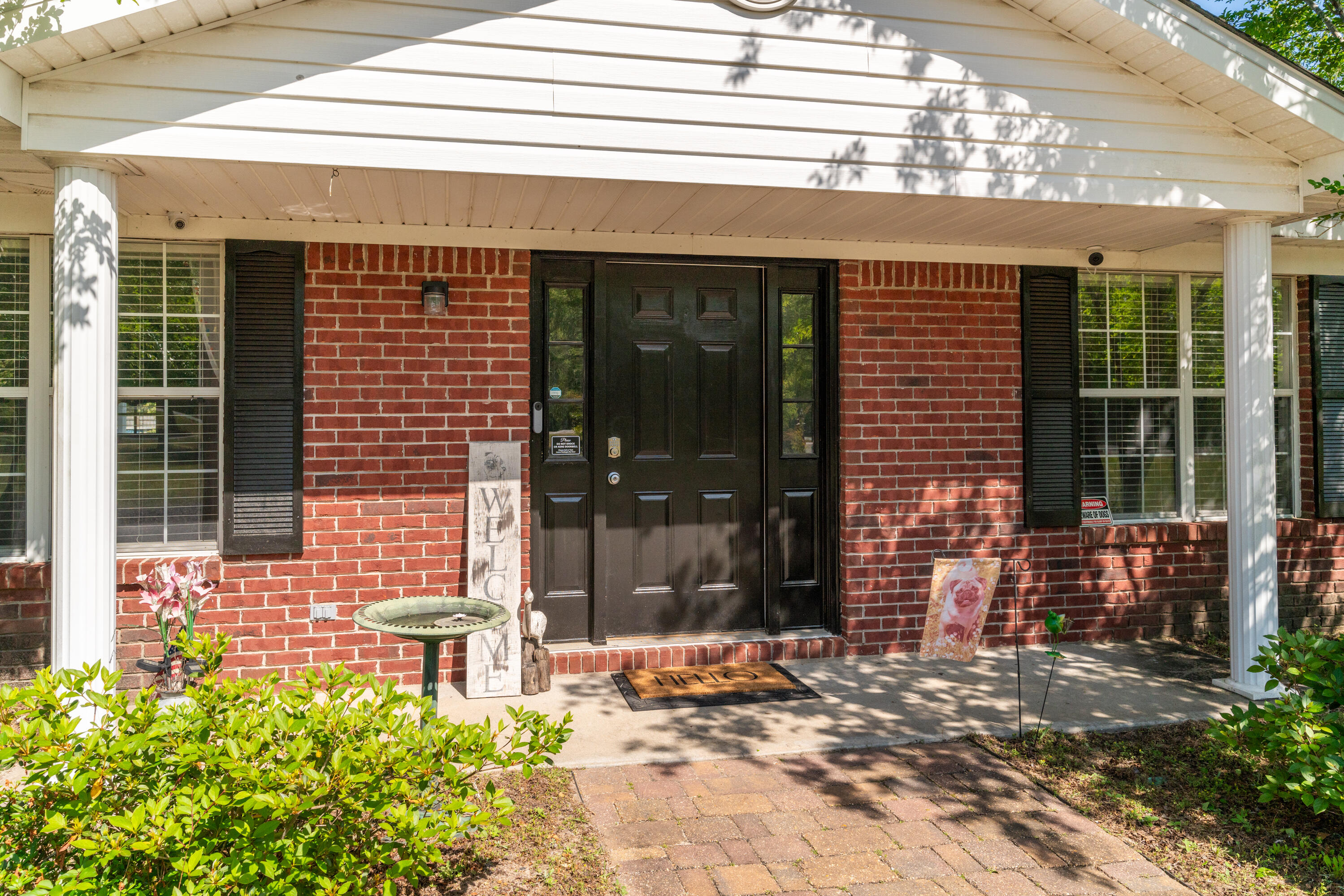 New Roof in July 2023. A FULL ACRE property with a spacious 2,320 SQFT brick home, 1,200 SQFT workshop, and above-ground pool with a fully fenced backyard that has 2 double gate entries. This home is move-in ready, bringing a newly renovated kitchen and freshly painted walls. You will notice luxury tile floors leading into the living room when entering the foyer. The home also has a great room that is 621 SQFT room that includes a wet bar. Oversized covered patio with a retractable sunshade for outdoor entertaining or relaxing. In the rear of the yard is a workshop with several divided spaces for multiple purposes, plenty of storage, water, 220vac power, and a built-in air compressor.