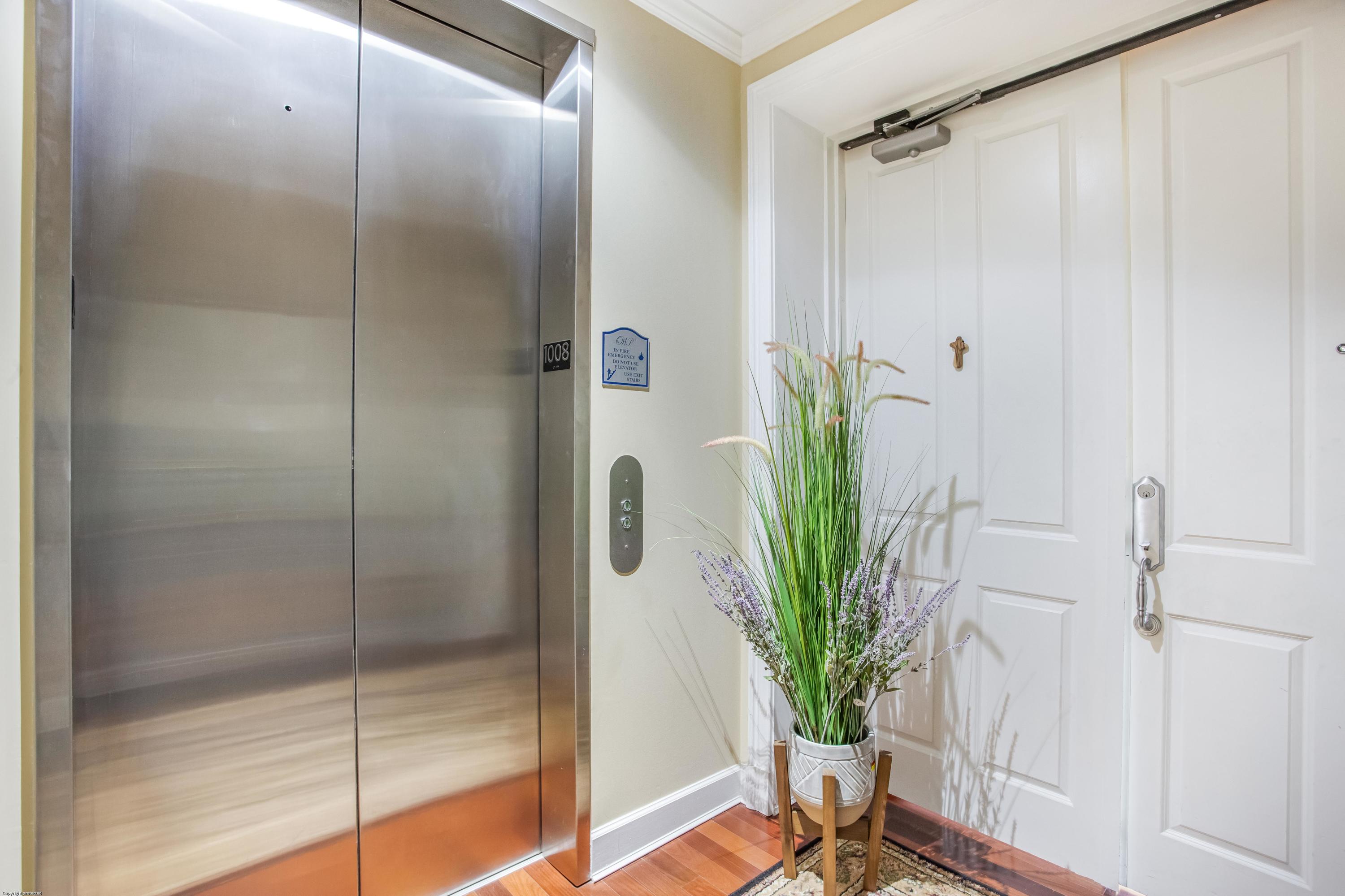 ONE WATER PLACE - Residential