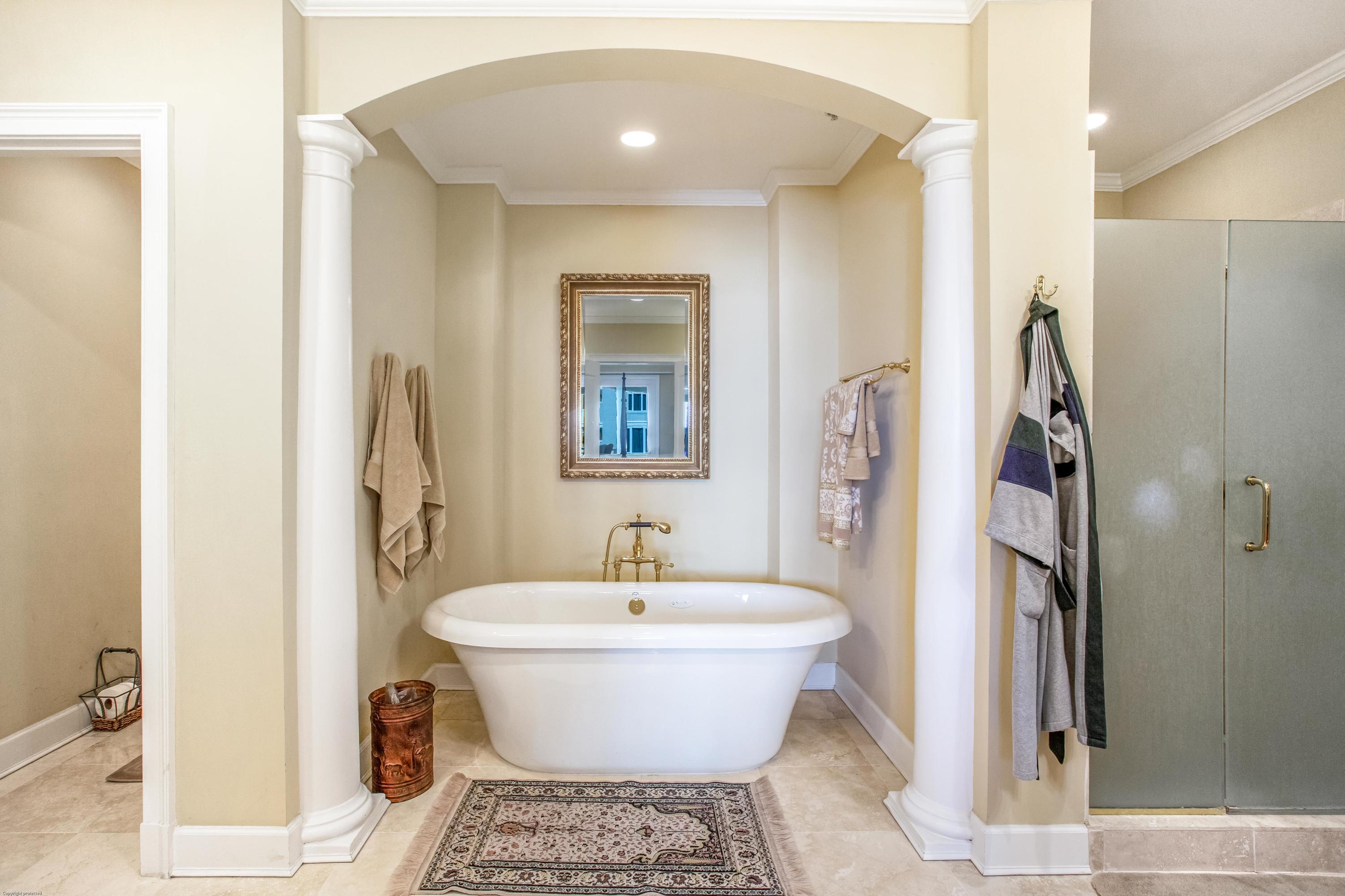 ONE WATER PLACE - Residential