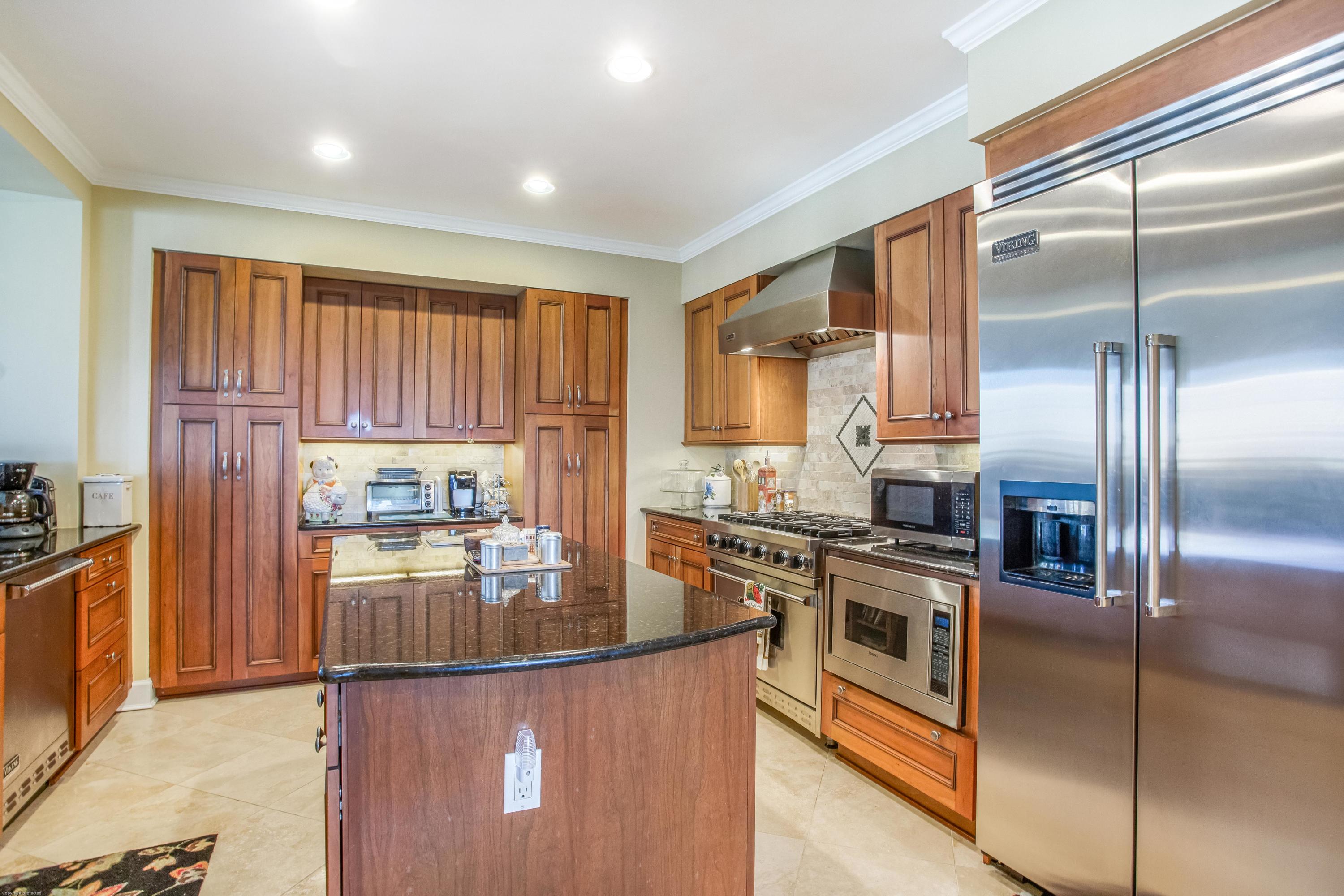 ONE WATER PLACE - Residential