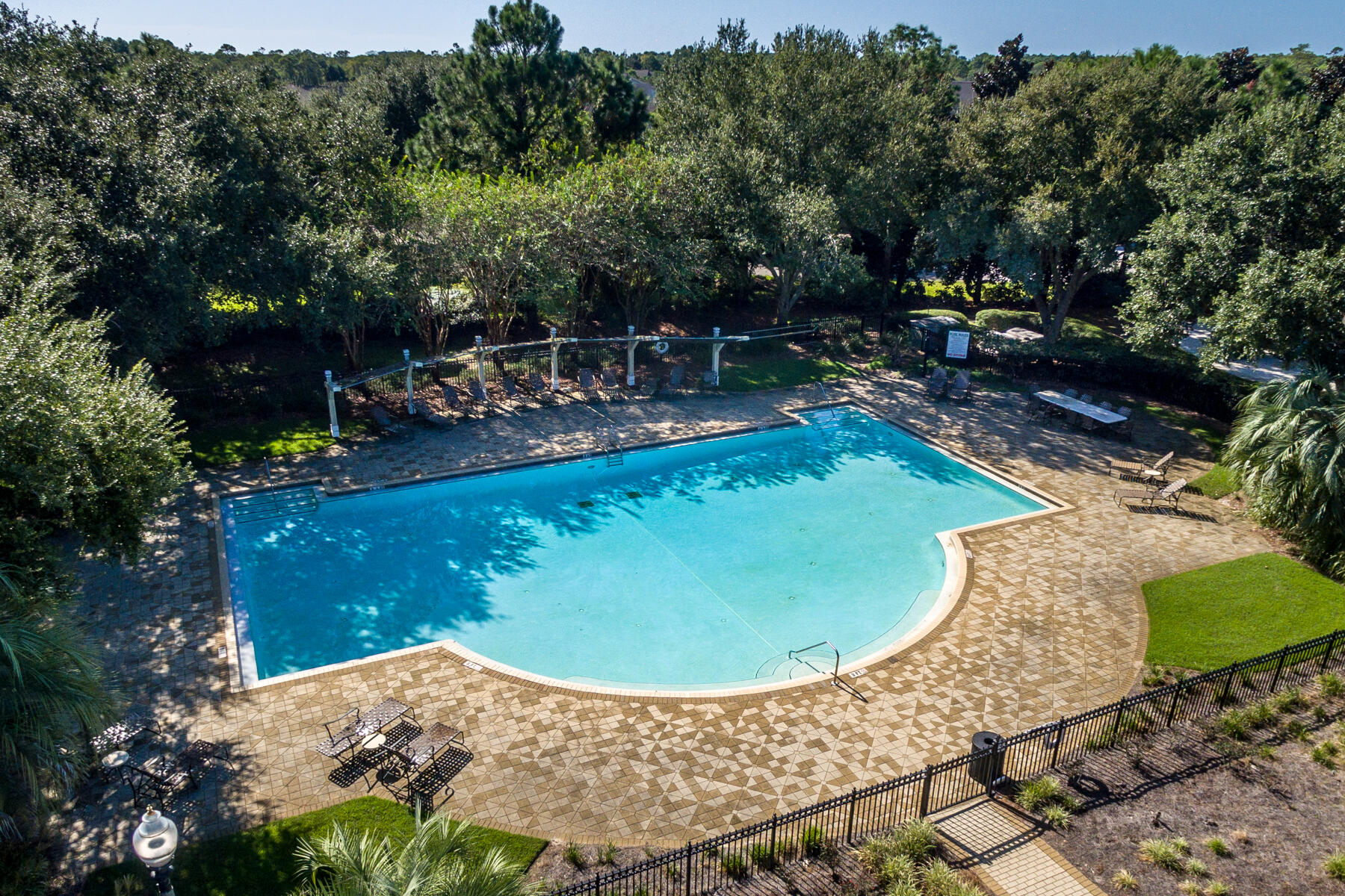 ONE WATER PLACE - Residential