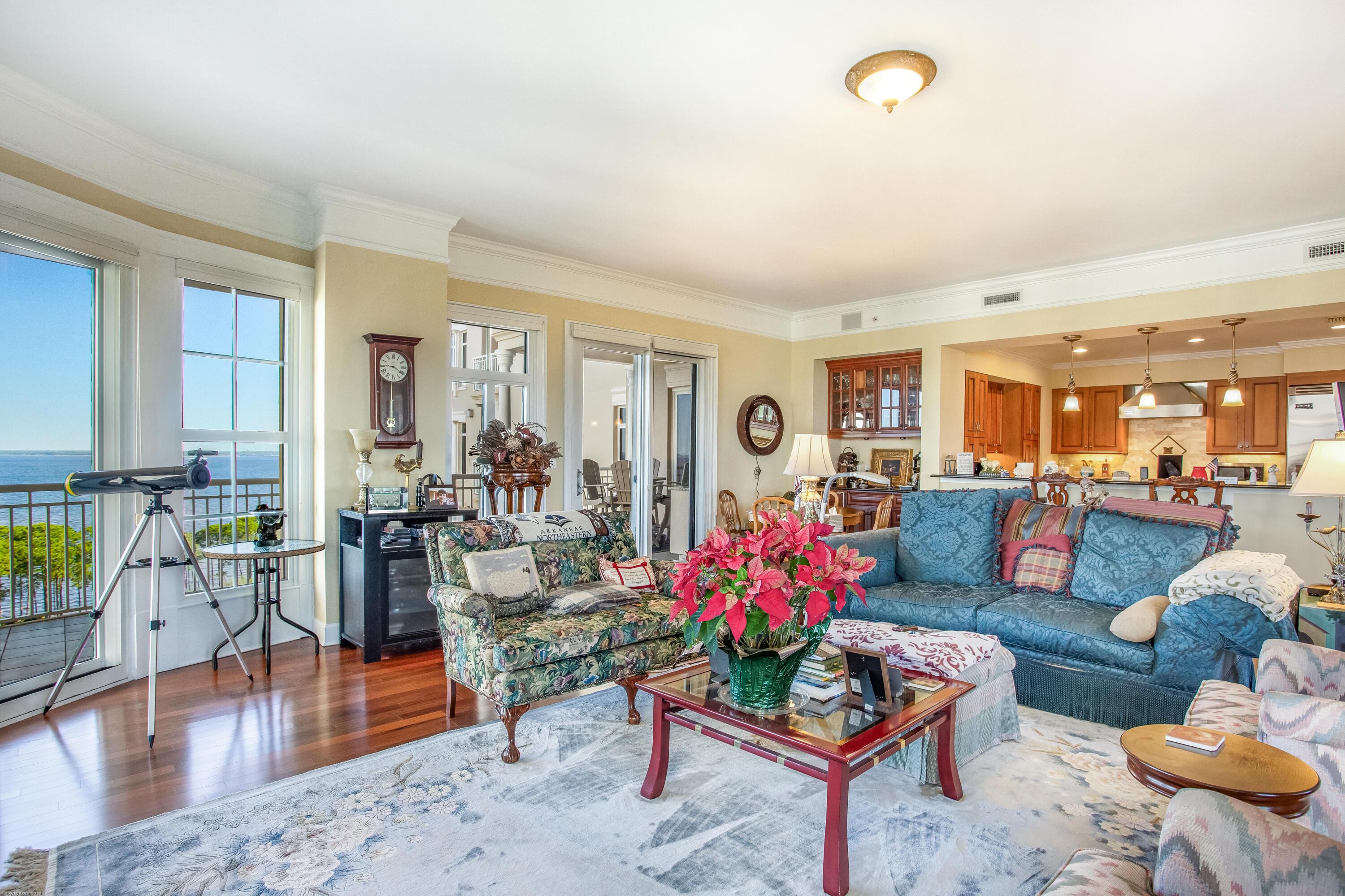 ONE WATER PLACE - Residential