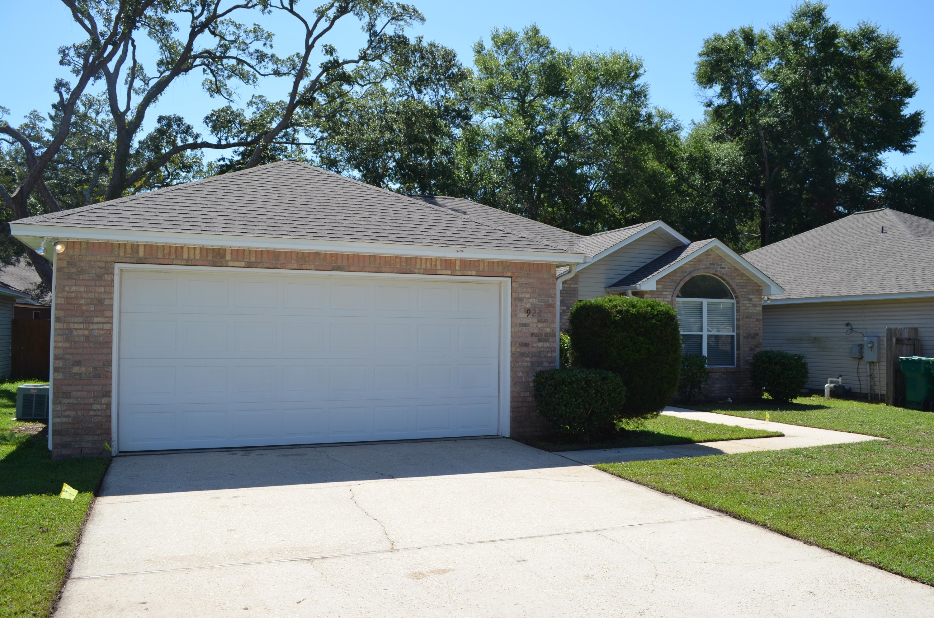 OAK PARK ESTATES - Residential