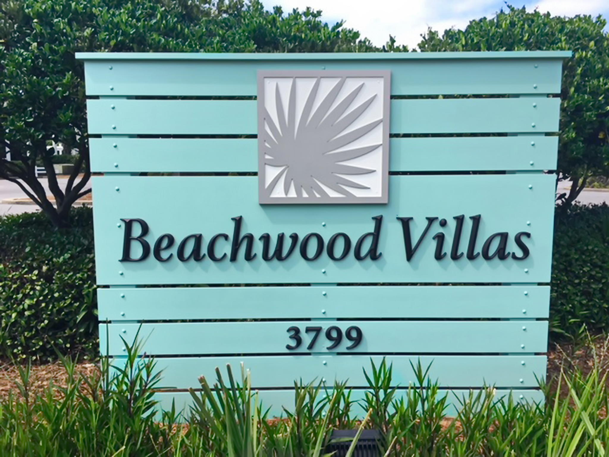 BEACHWOOD VILLAS CONDO - Residential