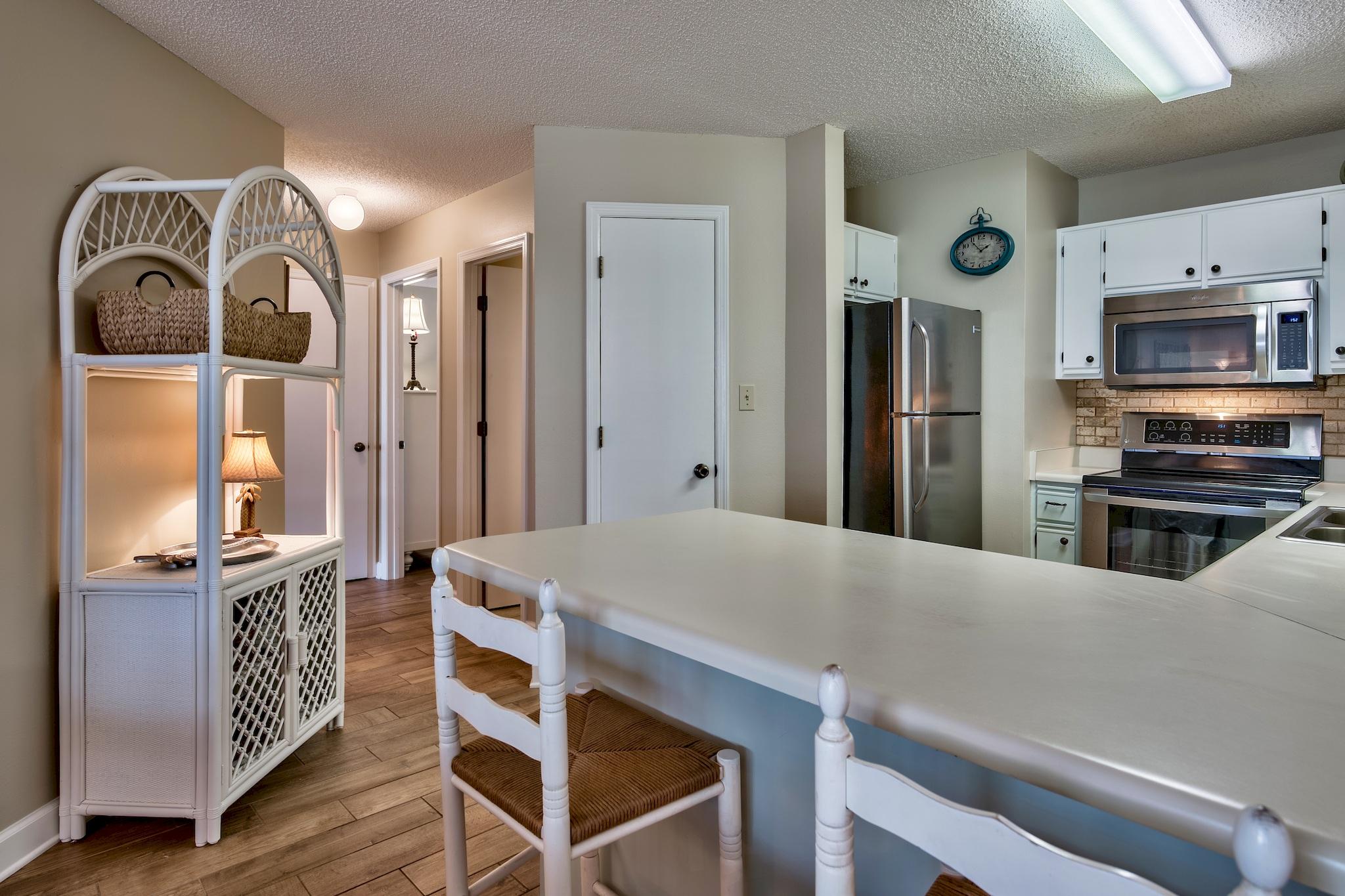BEACHWOOD VILLAS CONDO - Residential