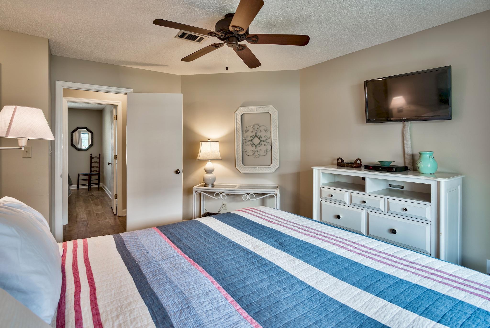 BEACHWOOD VILLAS CONDO - Residential