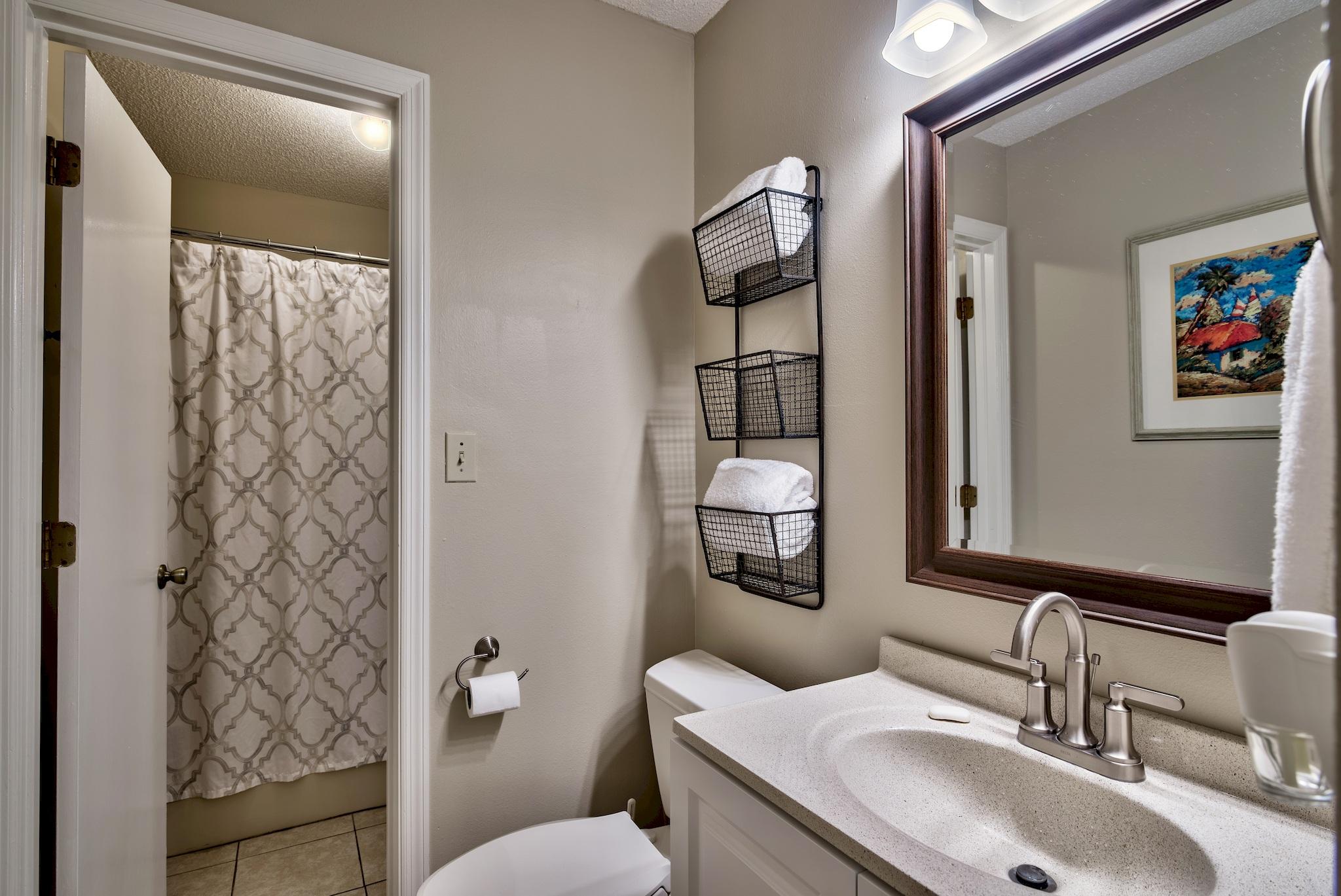 BEACHWOOD VILLAS CONDO - Residential
