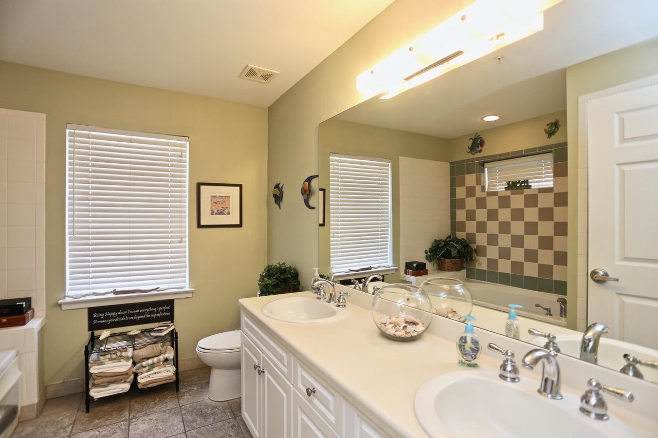 INN AT GULF PLACE - Residential