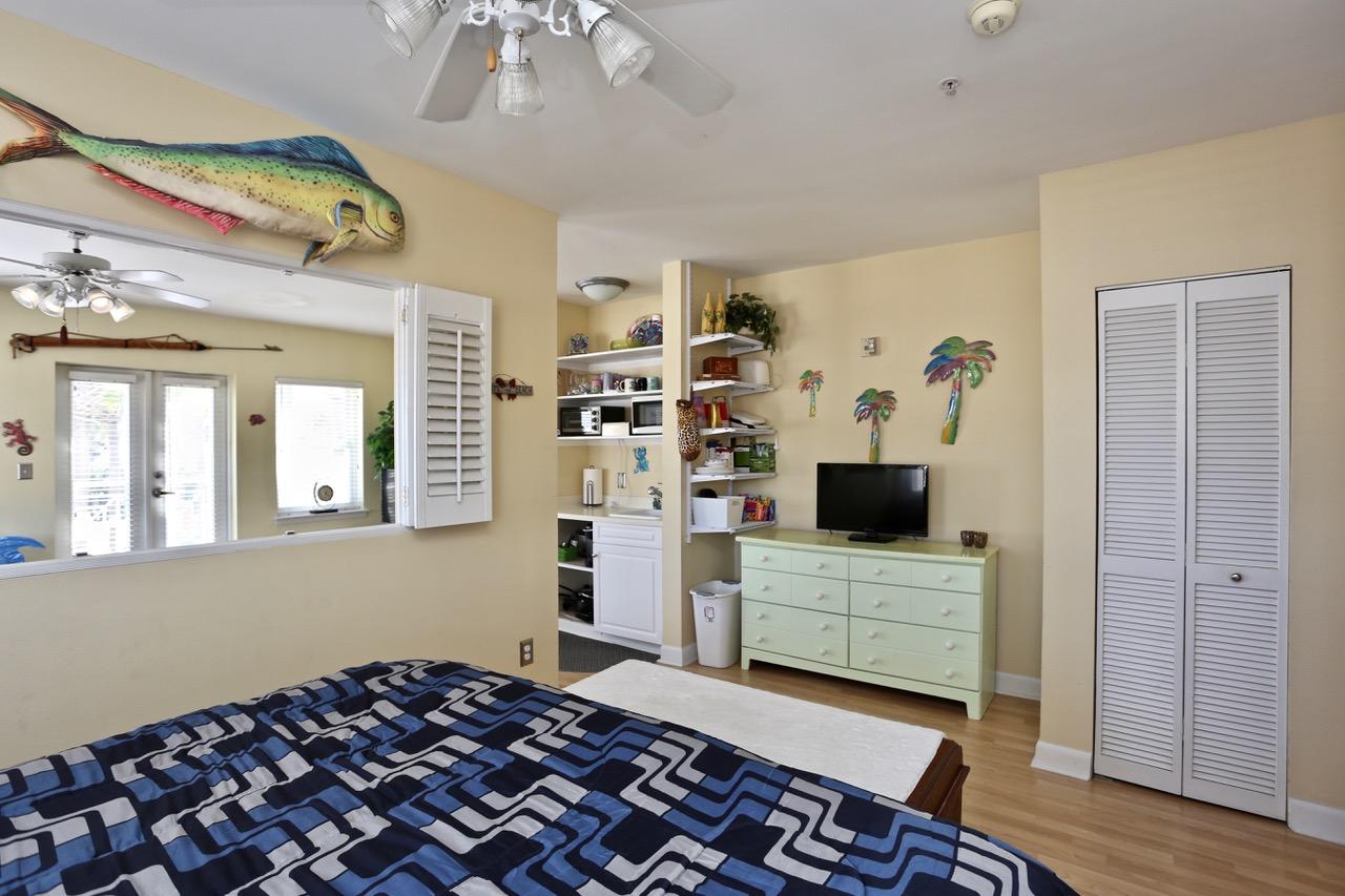 INN AT GULF PLACE - Residential