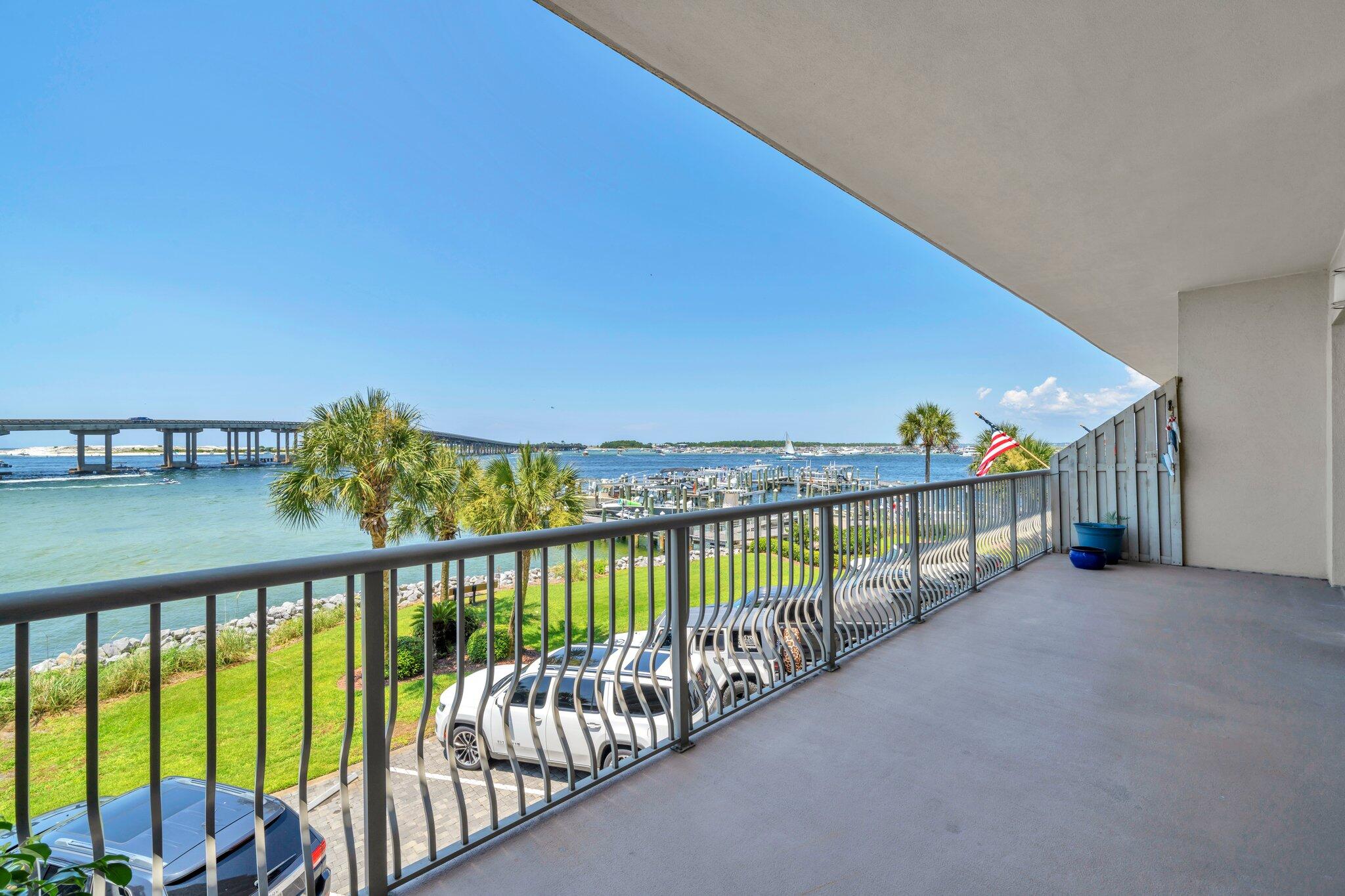 SIDES MORENO POINT WEST - Residential