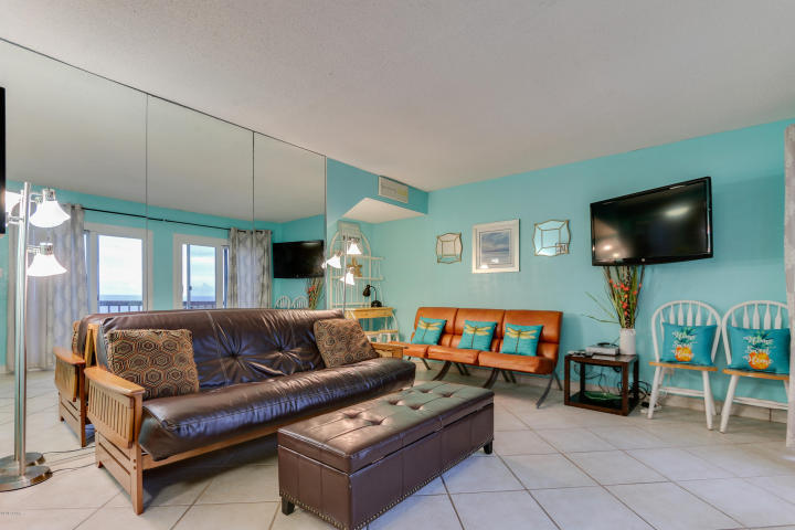 PINNACLE PORT - Residential