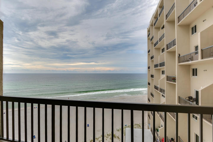 PINNACLE PORT - Residential