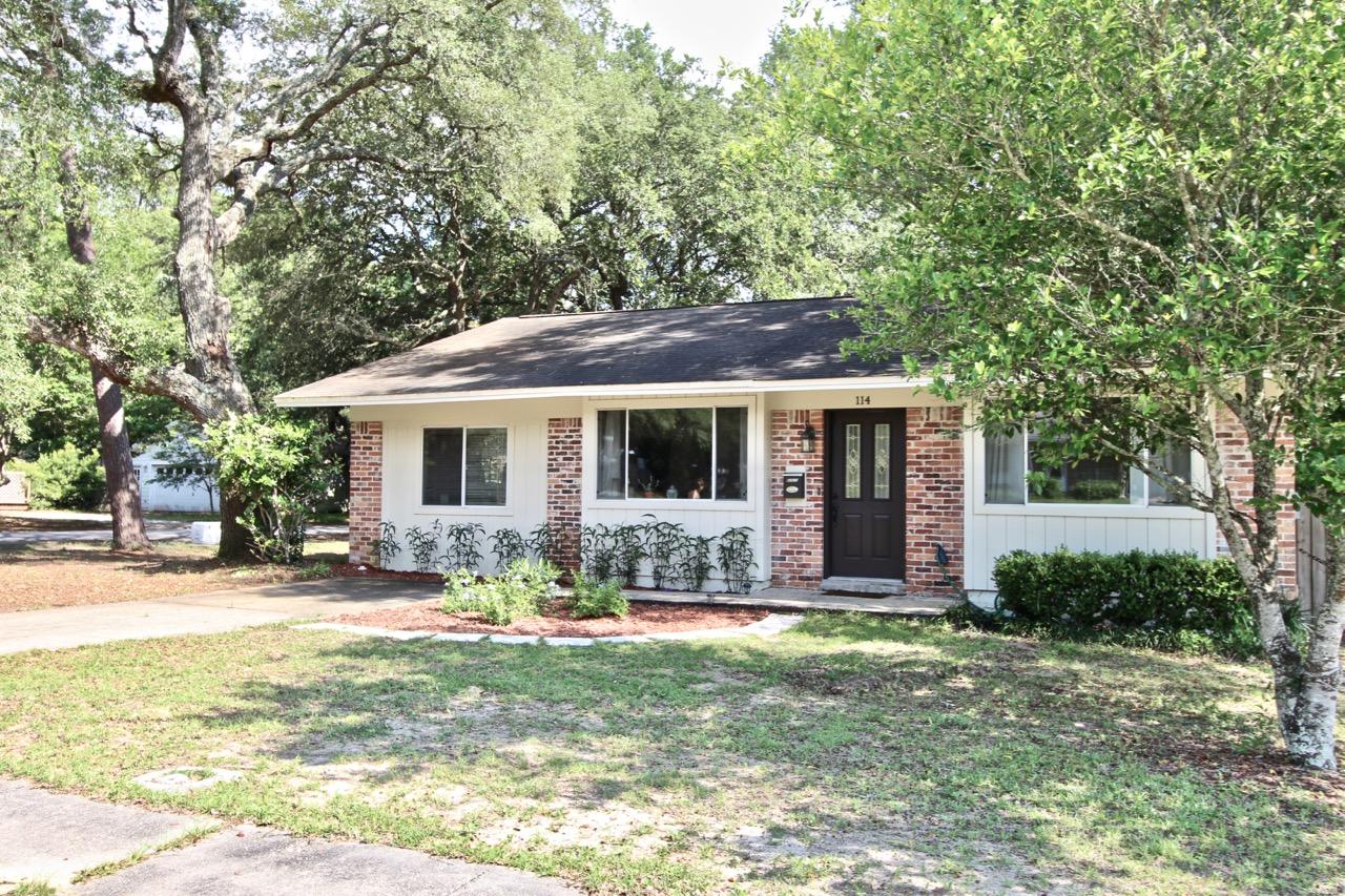 PINECREST HILLS - Residential