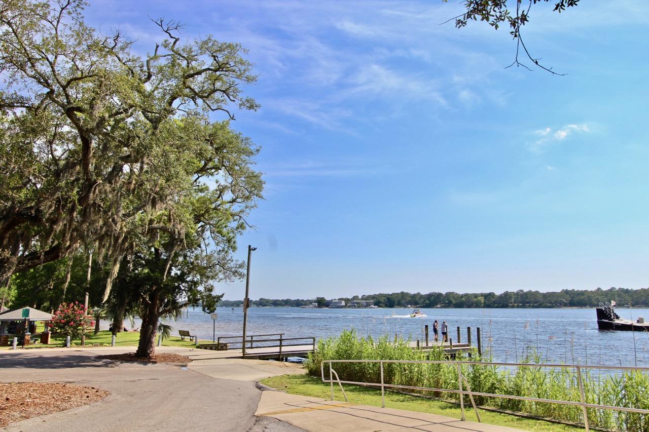 PINECREST HILLS - Residential