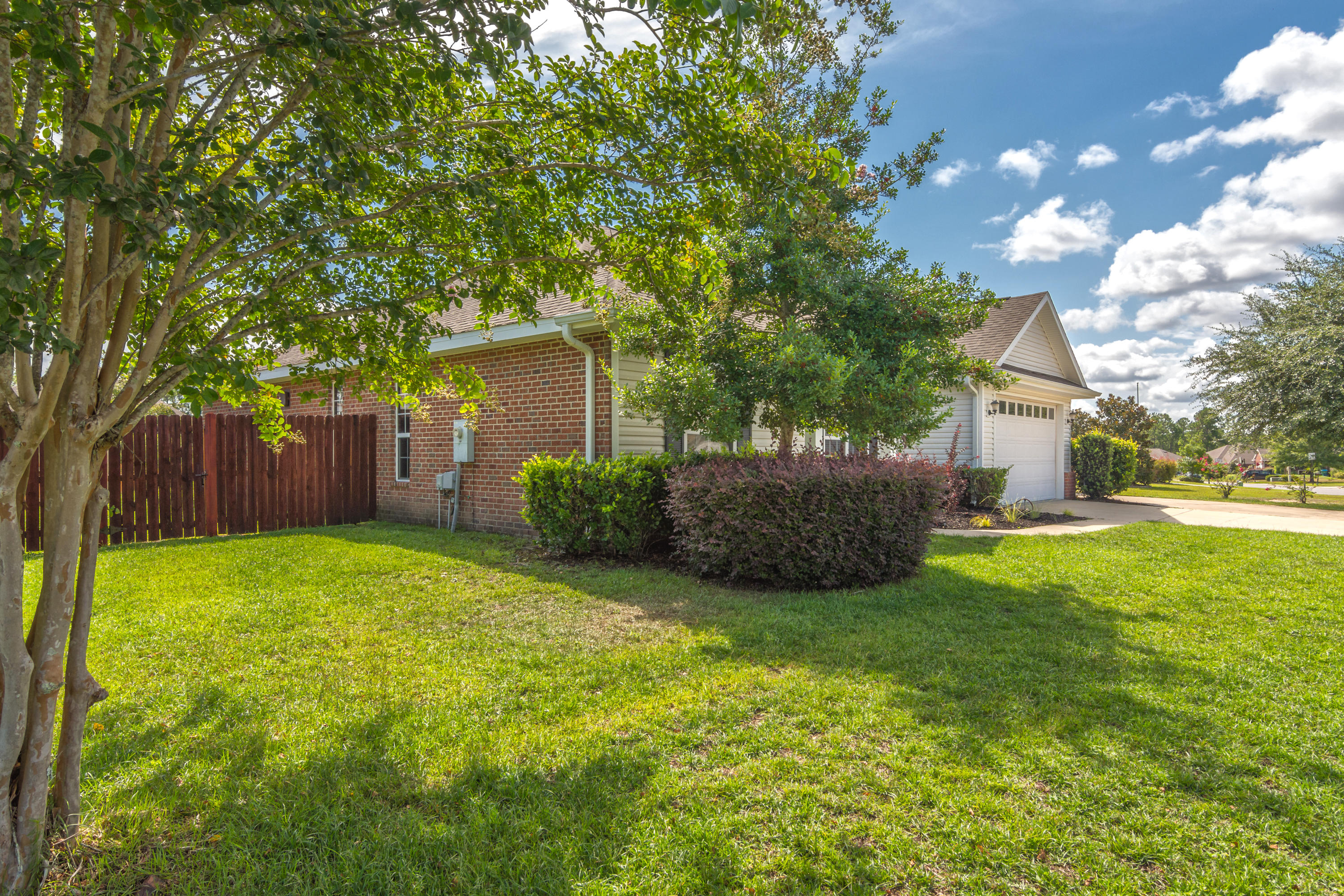 SHADOW PINES - Residential