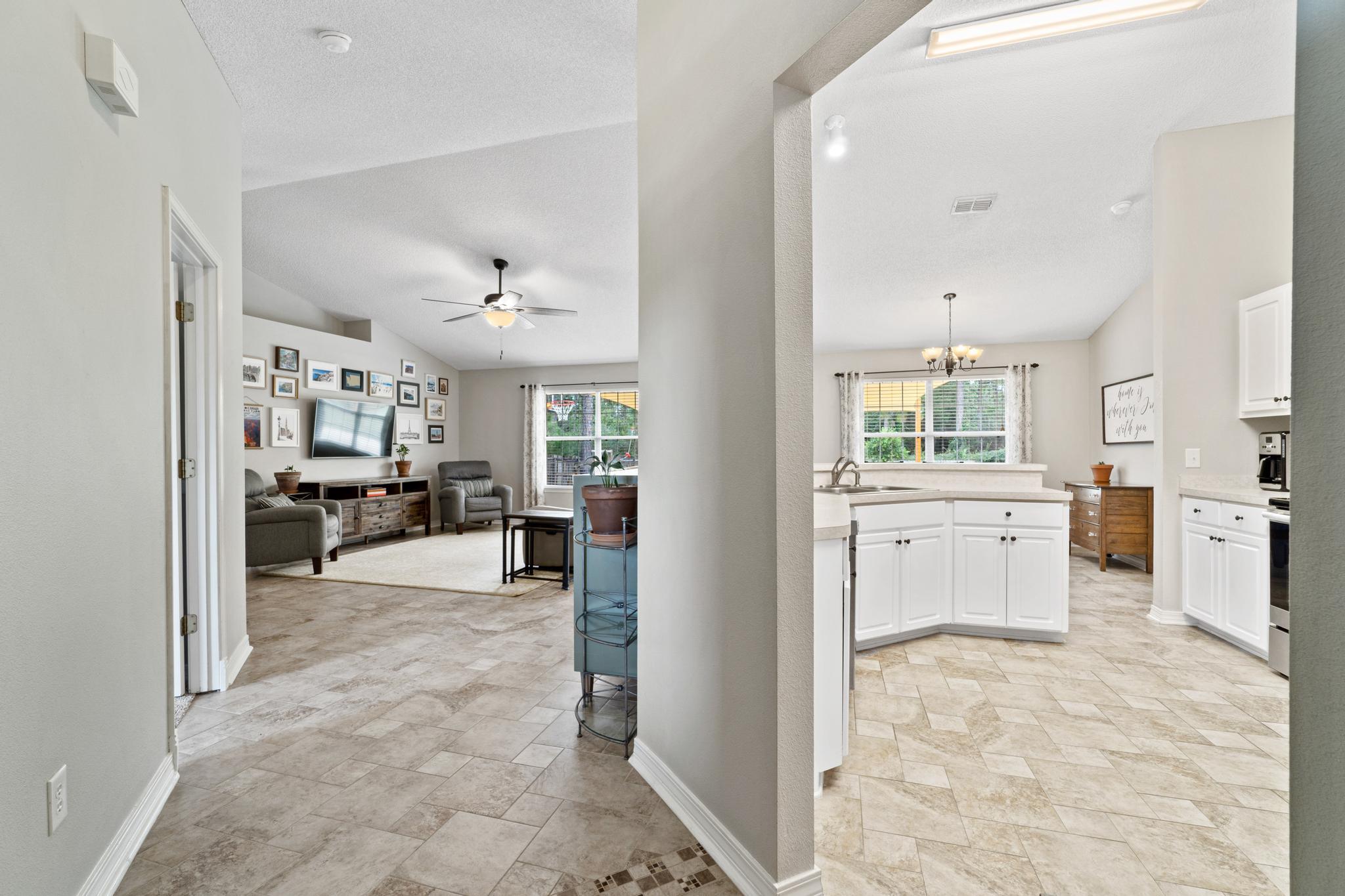 HOLLEY BY THE SEA - Residential