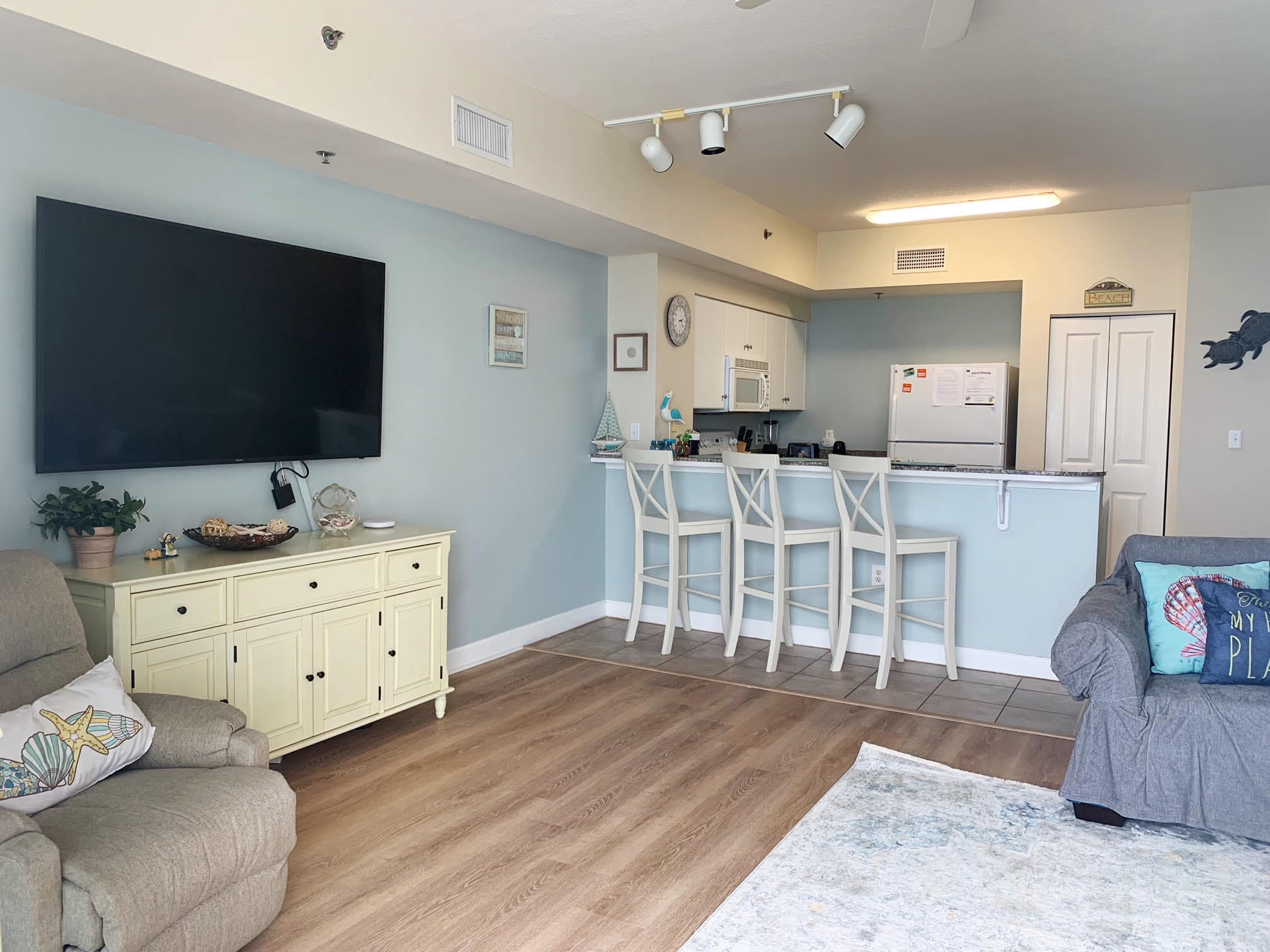 SHORES OF PANAMA - Residential