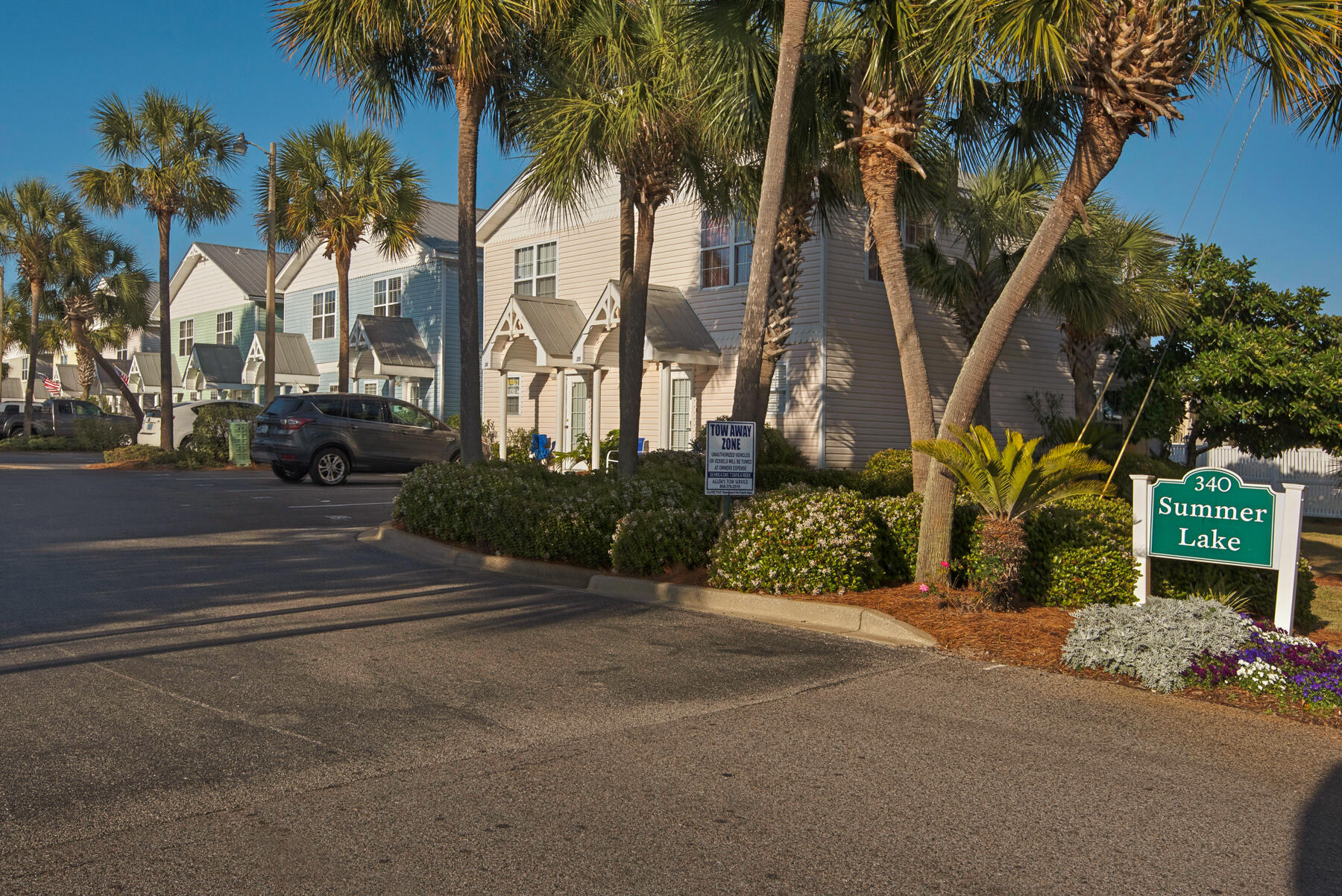 SUMMERLAKE T/H - Residential