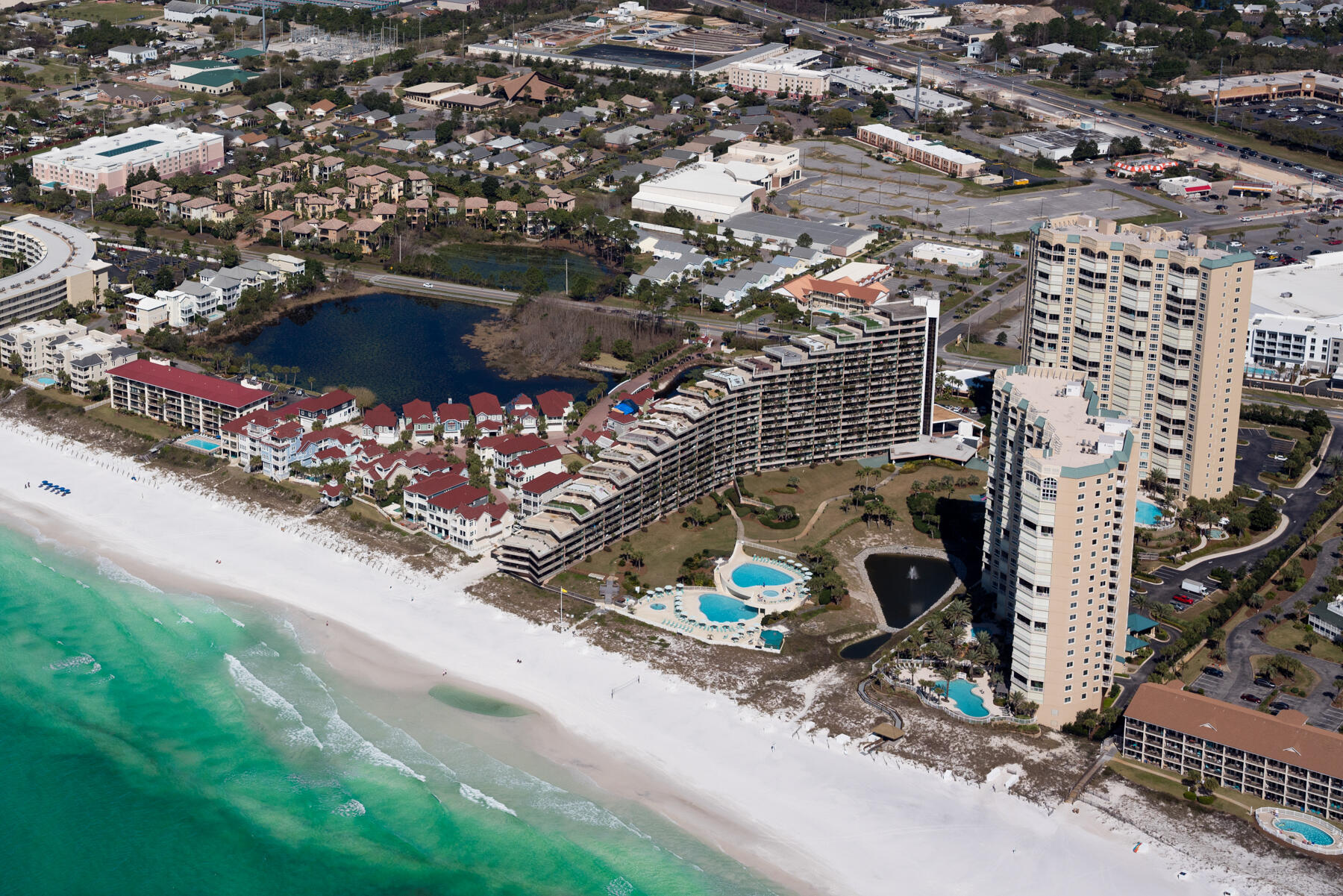 SUMMERLAKE T/H - Residential