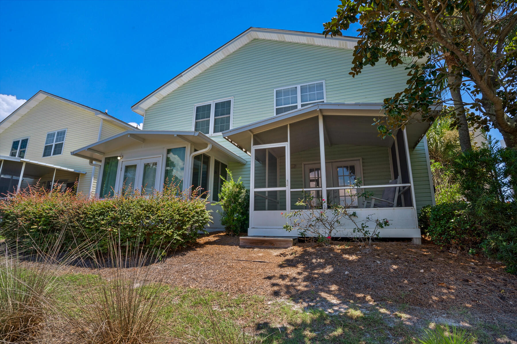 SUMMERLAKE T/H - Residential