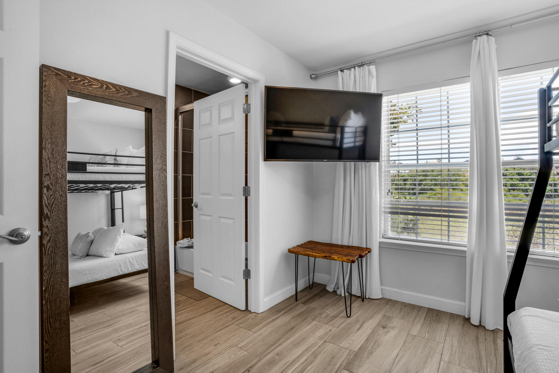 SUMMERLAKE T/H - Residential