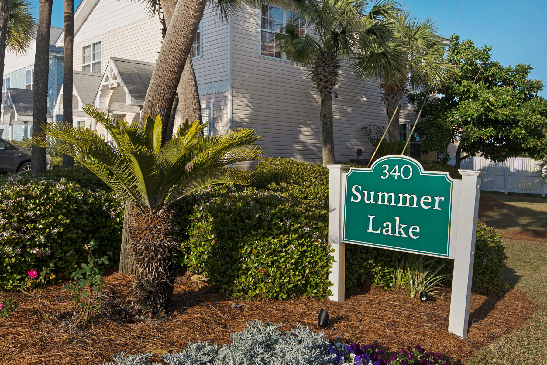 SUMMERLAKE T/H - Residential