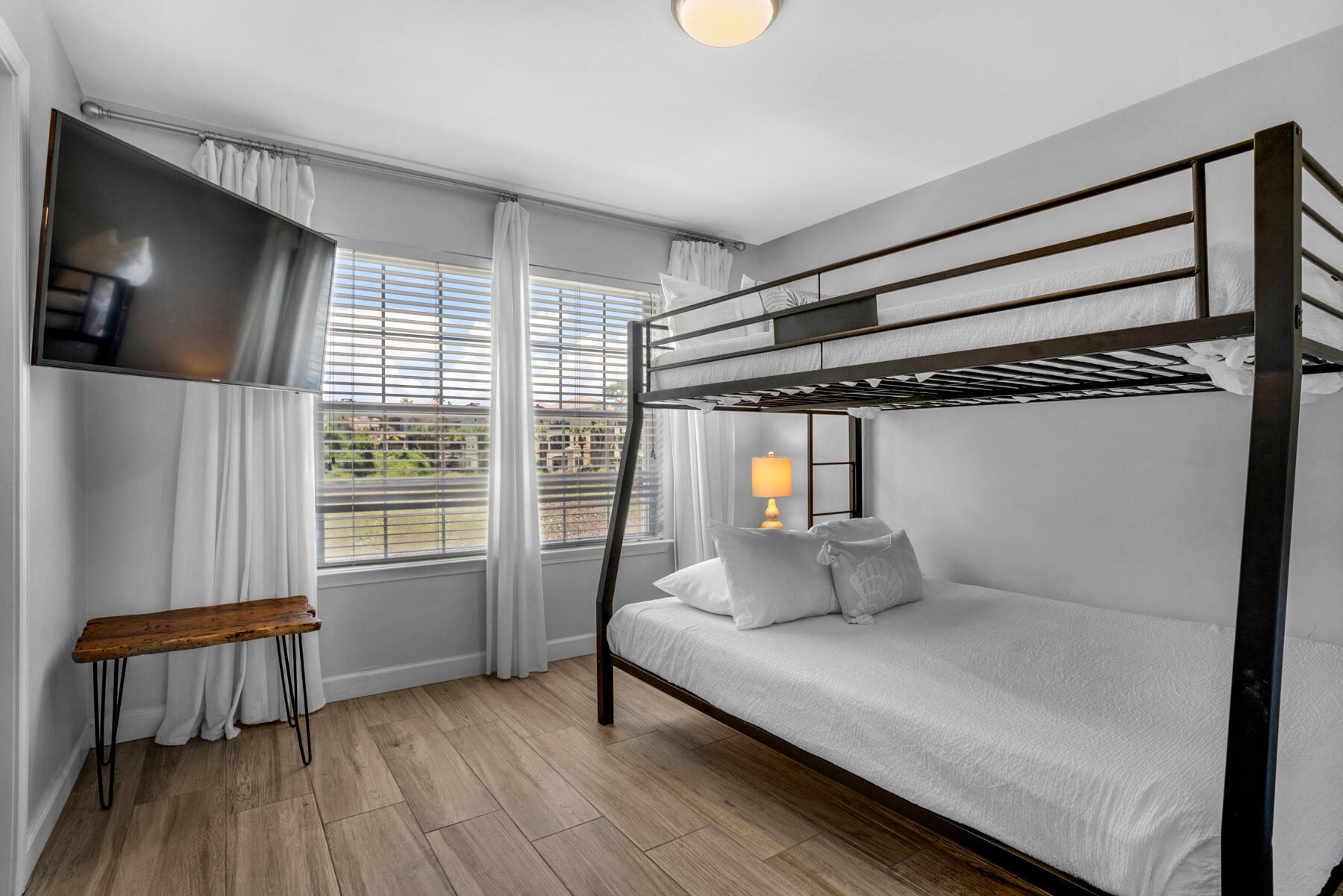 SUMMERLAKE T/H - Residential