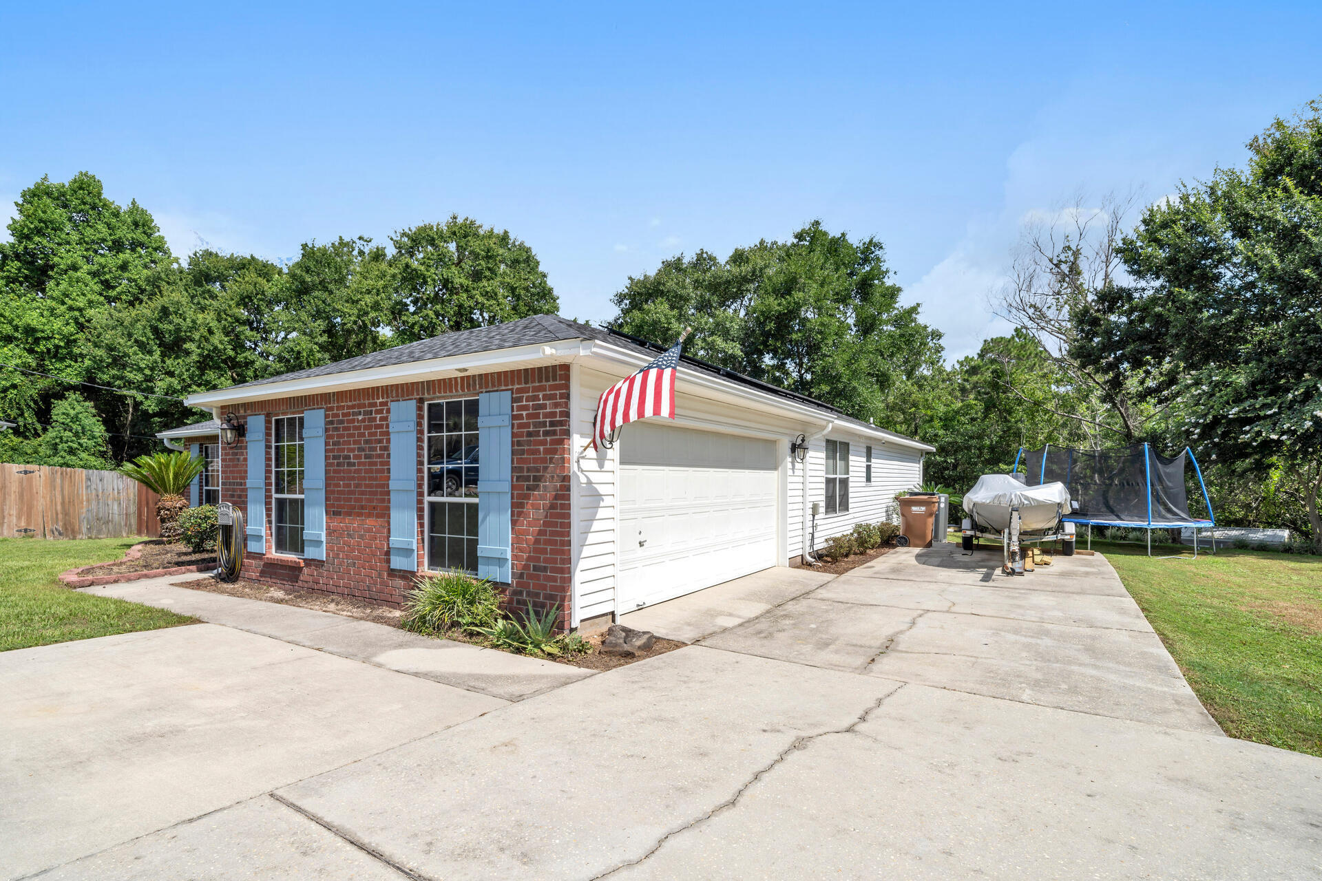 COUNTRYVIEW ESTATES 10TH ADDN - Residential