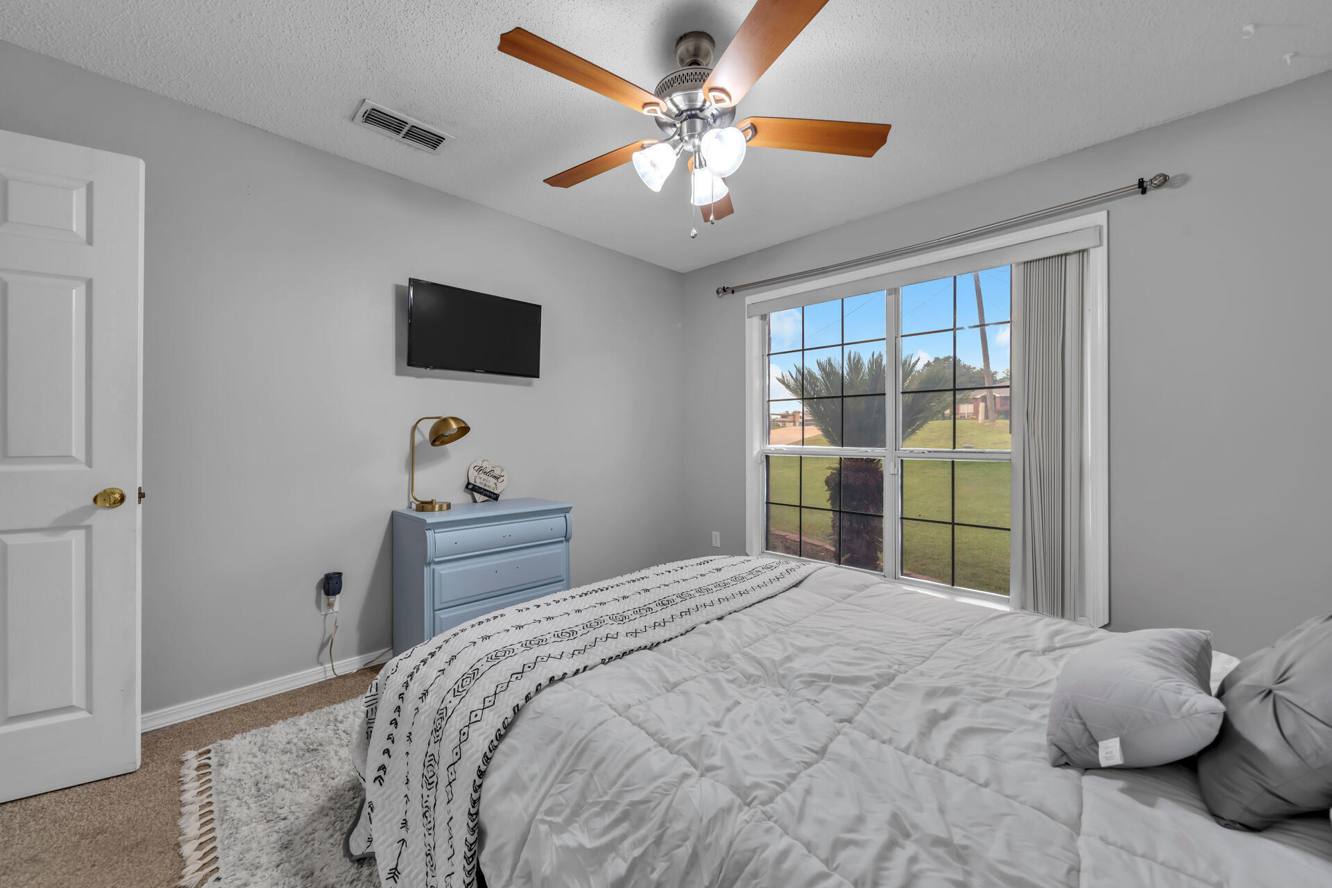 COUNTRYVIEW ESTATES 10TH ADDN - Residential