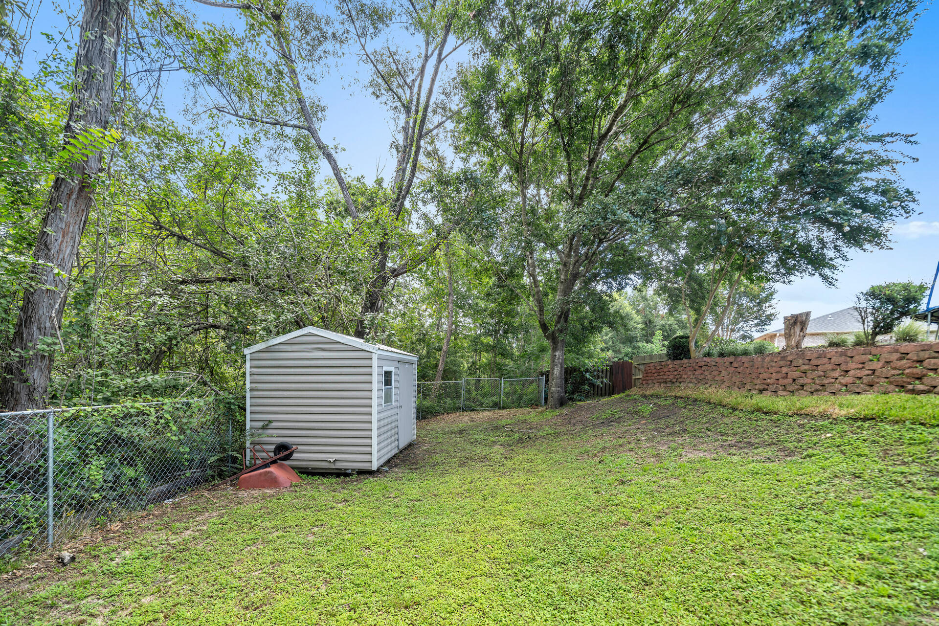 COUNTRYVIEW ESTATES 10TH ADDN - Residential