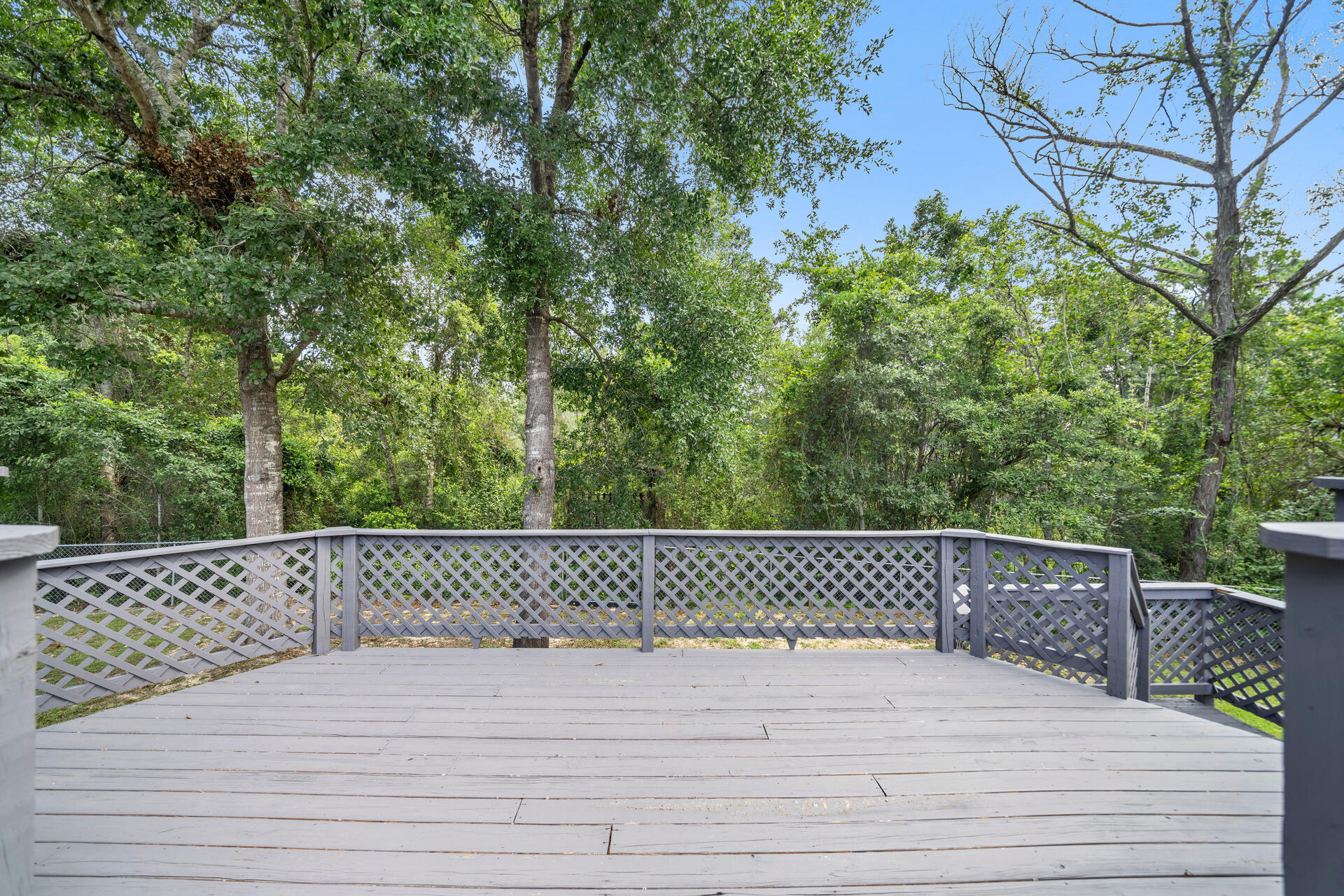 COUNTRYVIEW ESTATES 10TH ADDN - Residential